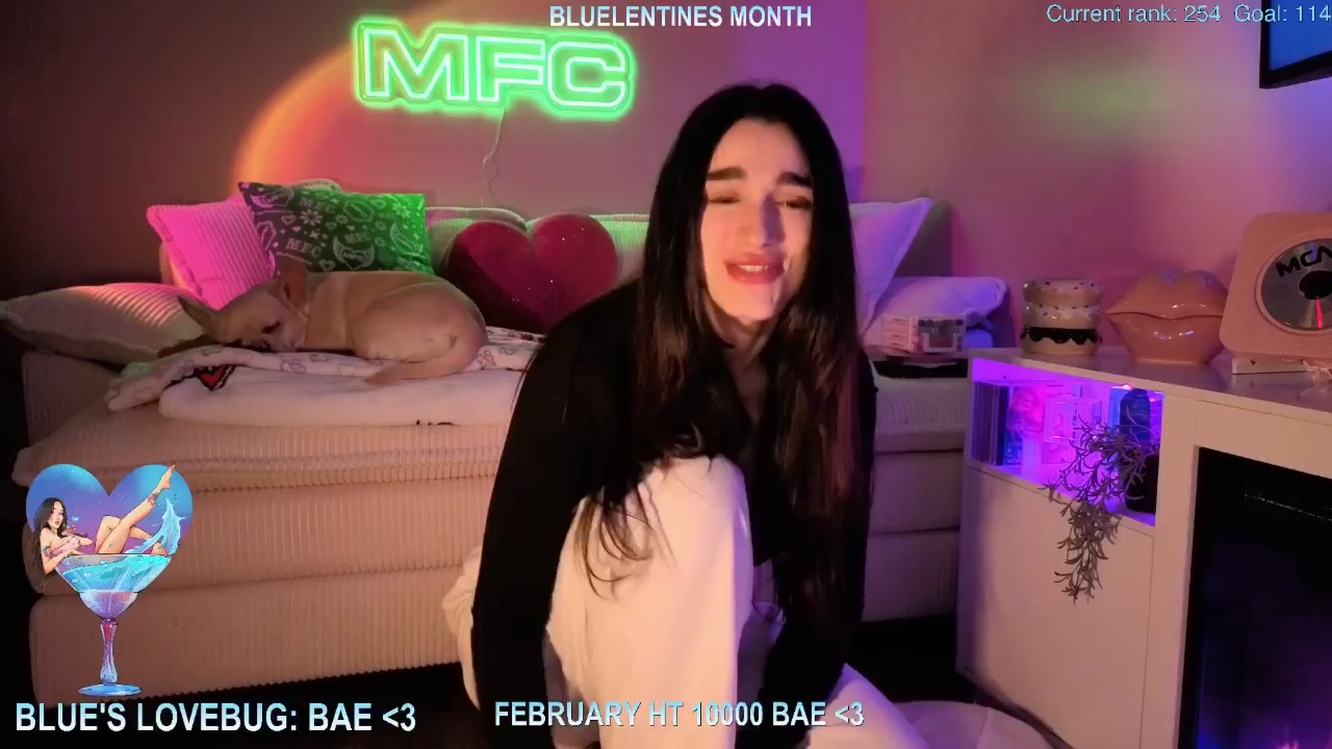 Gallery image thumbnail from Itsivyblue's myfreecams stream on, 02/25/2026, 04:36 image 2 of 20