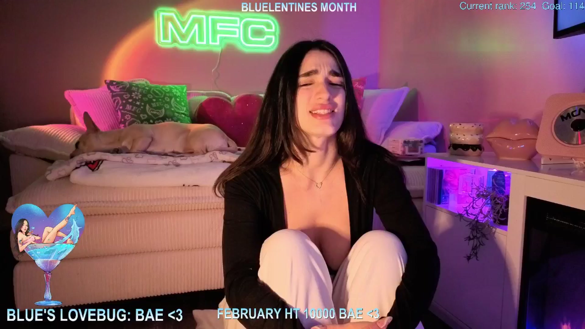 Gallery image thumbnail from Itsivyblue's myfreecams stream on, 02/25/2026, 04:36 image 7 of 20