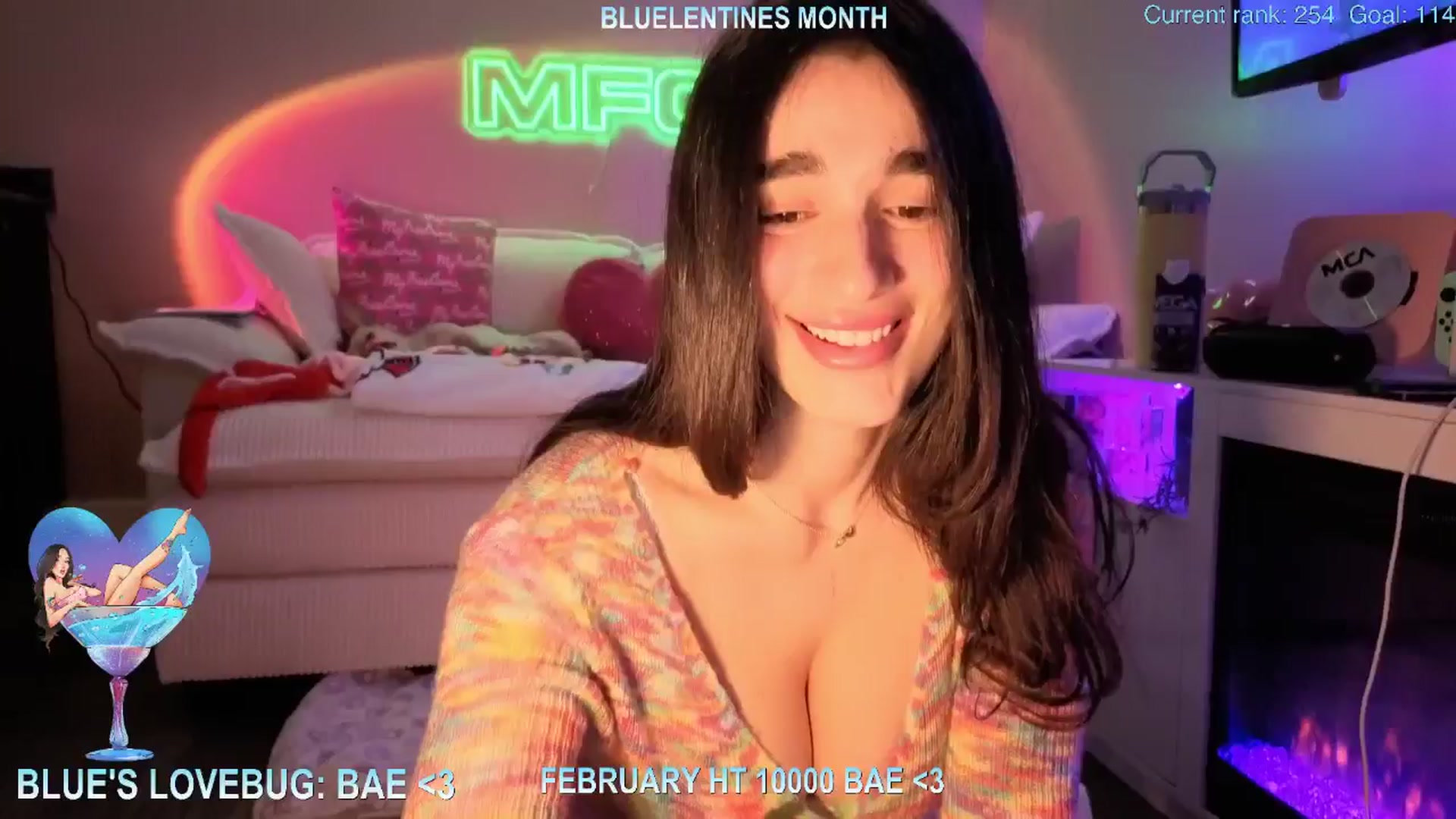Gallery image thumbnail from Itsivyblue's myfreecams stream on, 02/25/2026, 15:23 image 18 of 20