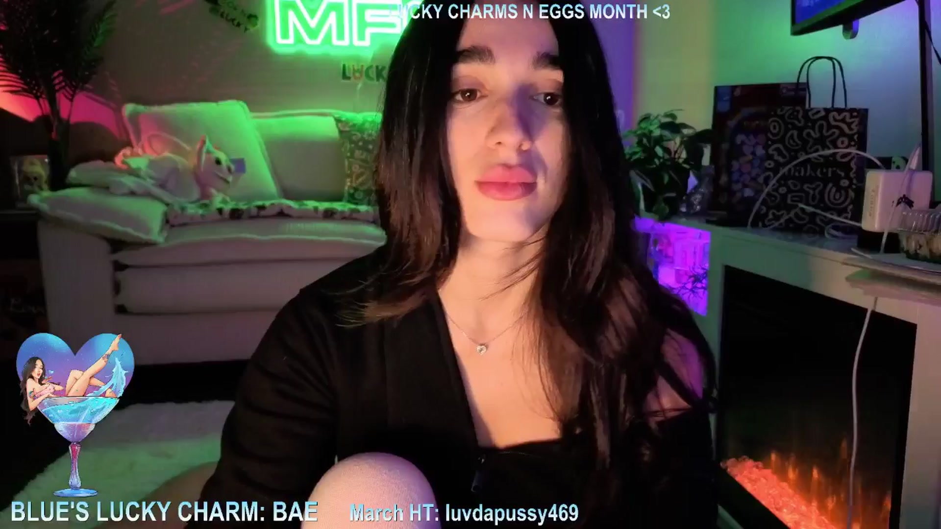 Gallery image thumbnail from Itsivyblue's myfreecams stream on, 03/06/2026, 05:22 image 2 of 20