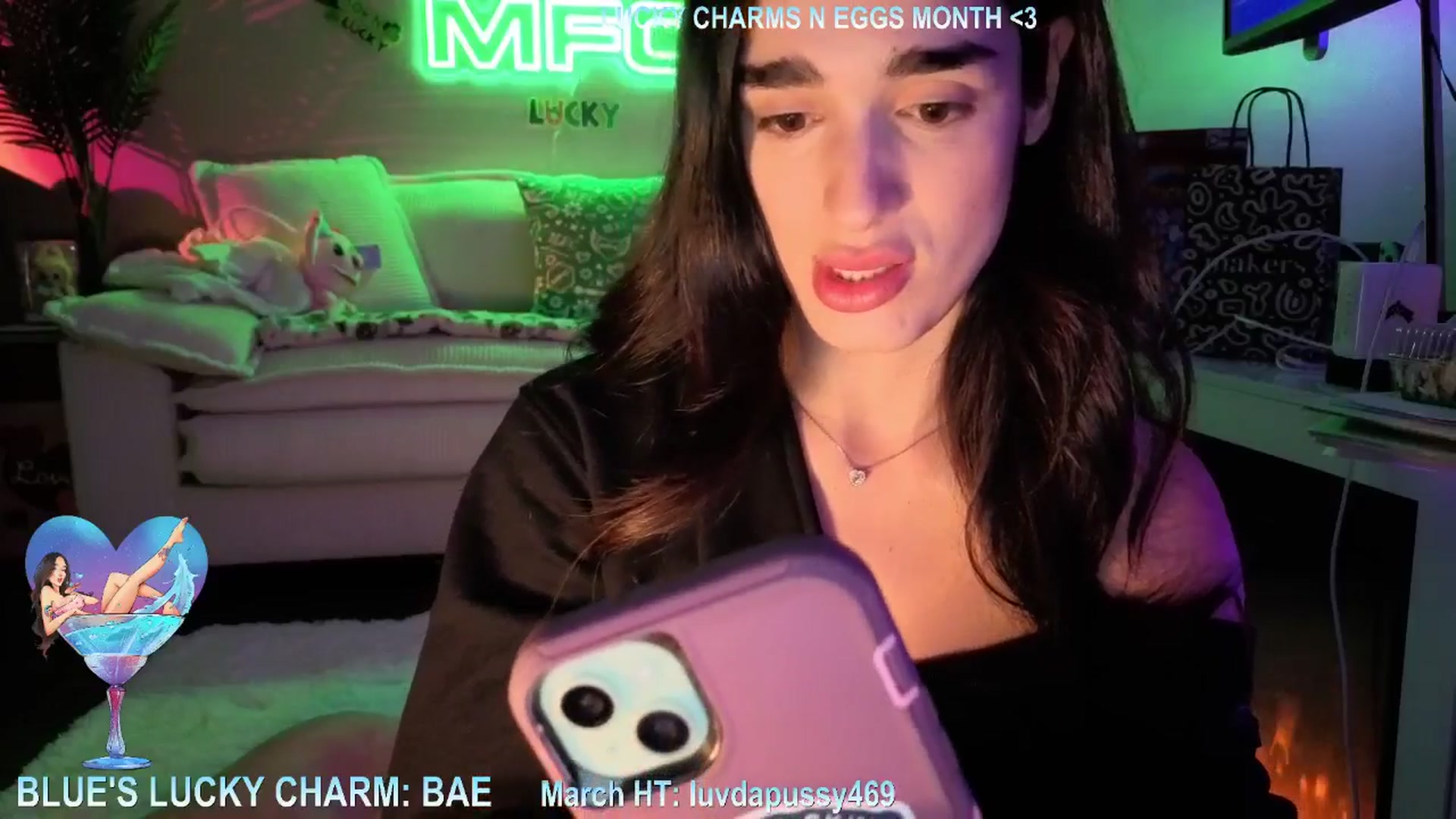Gallery image thumbnail from Itsivyblue's myfreecams stream on, 03/06/2026, 05:22 image 18 of 20