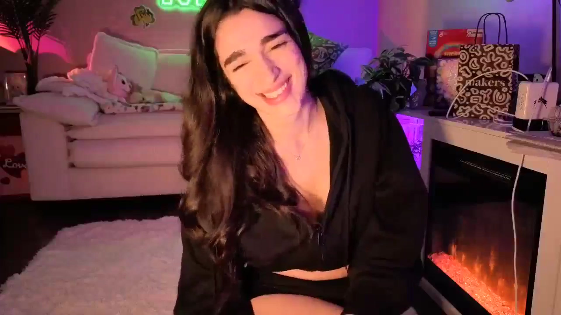 Gallery image thumbnail from Itsivyblue's myfreecams stream on, 03/06/2026, 07:44 image 14 of 20