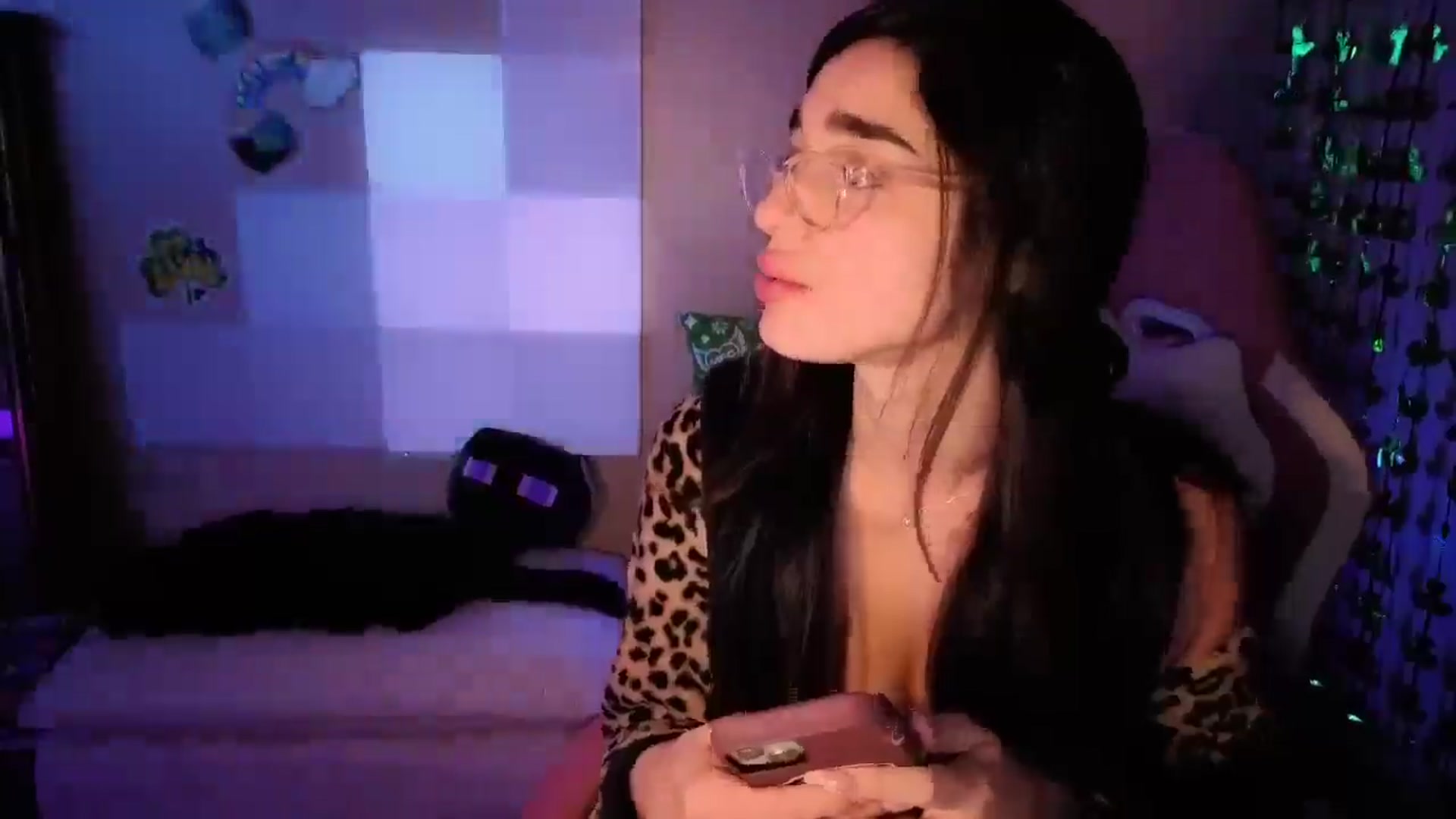 Gallery image thumbnail from Itsivyblue's myfreecams stream on, 03/12/2026, 07:10 image 18 of 20