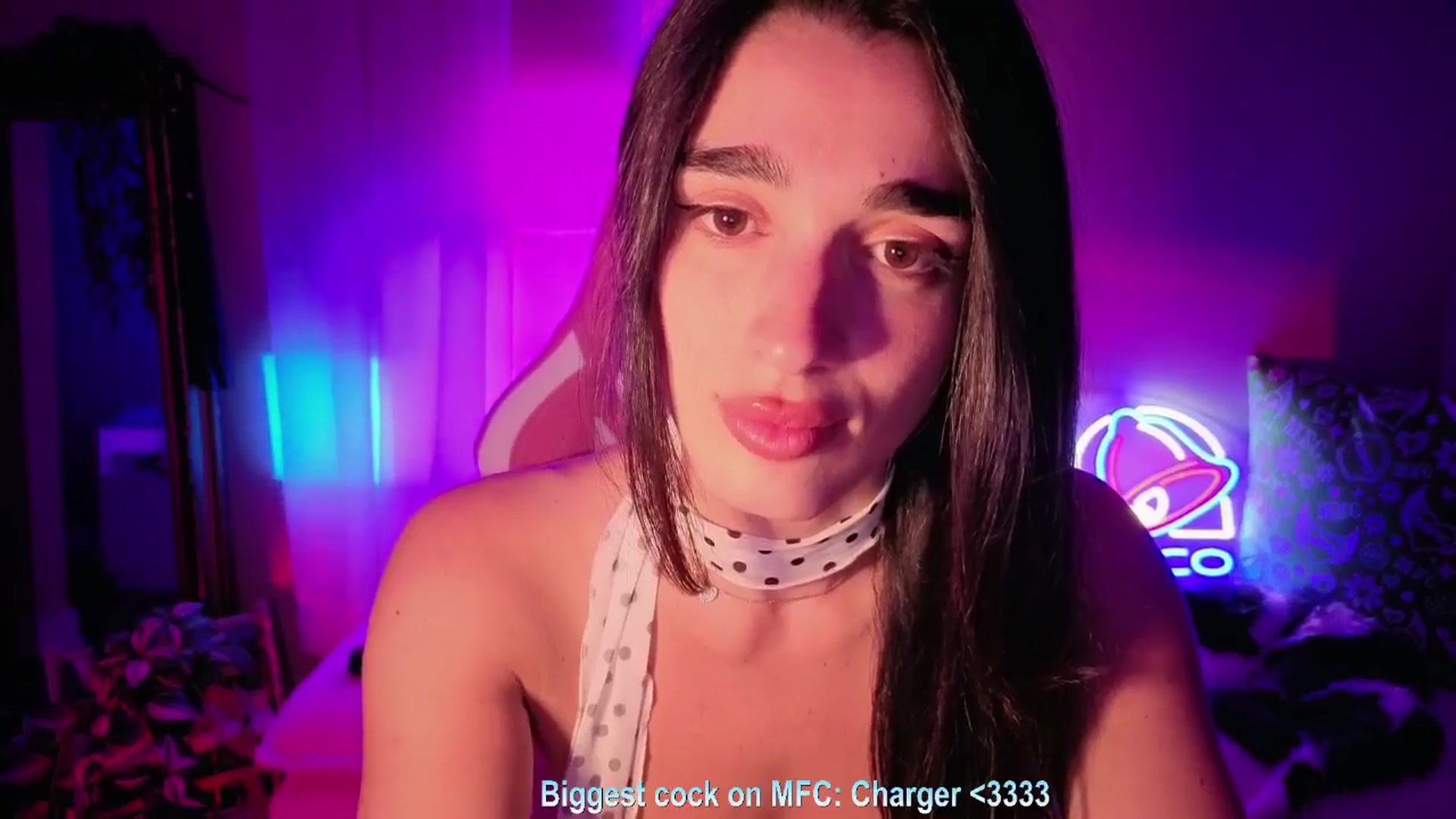 Gallery image thumbnail from Itsivyblue's myfreecams stream on, 04/05/2026, 05:08 image 15 of 20