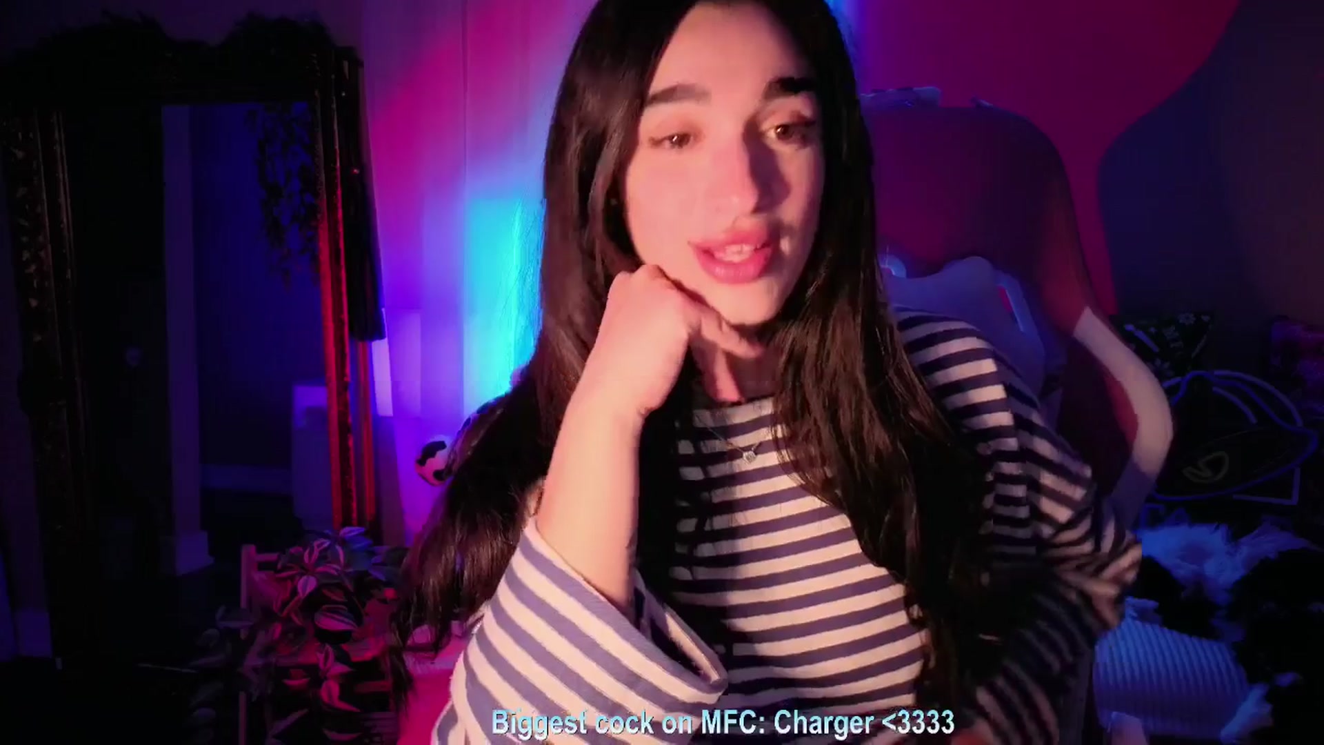Gallery image thumbnail from Itsivyblue's myfreecams stream on, 04/09/2026, 03:14 image 11 of 20