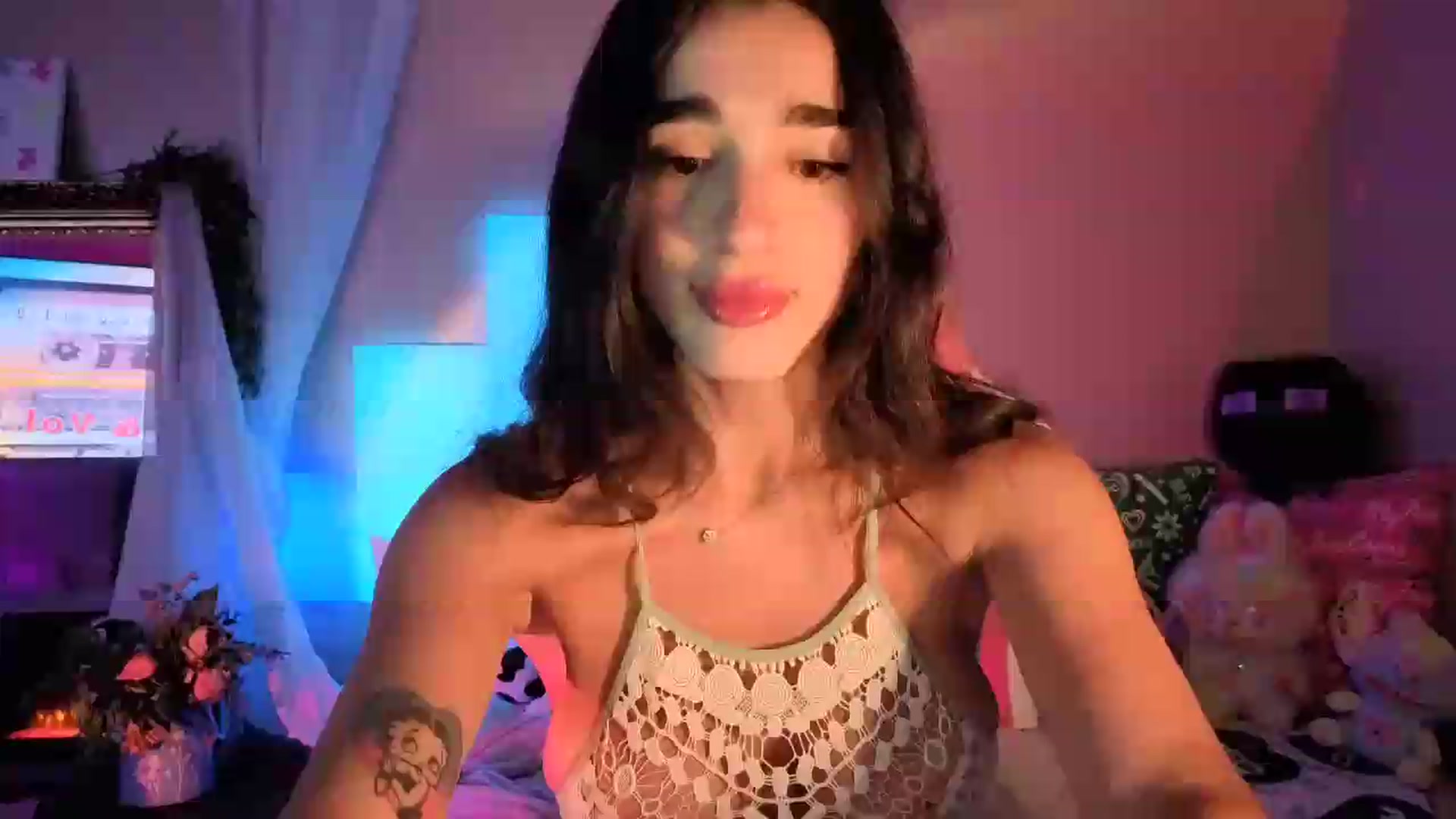 Gallery image thumbnail from Itsivyblue's myfreecams stream on, 06/10/2026, 04:18 image 1 of 20