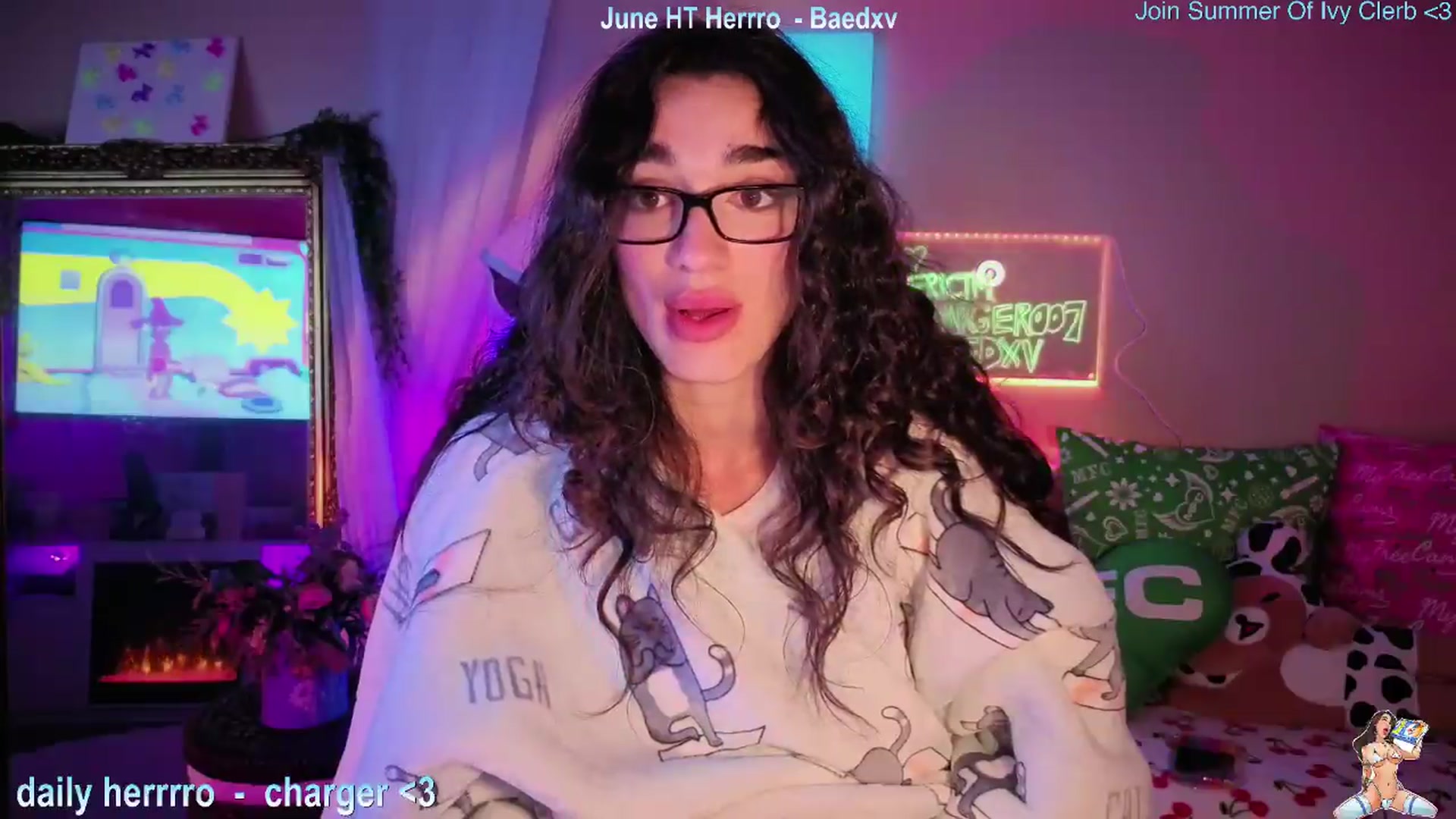 Gallery image thumbnail from Itsivyblue's myfreecams stream on, 06/11/2026, 04:37 image 13 of 20