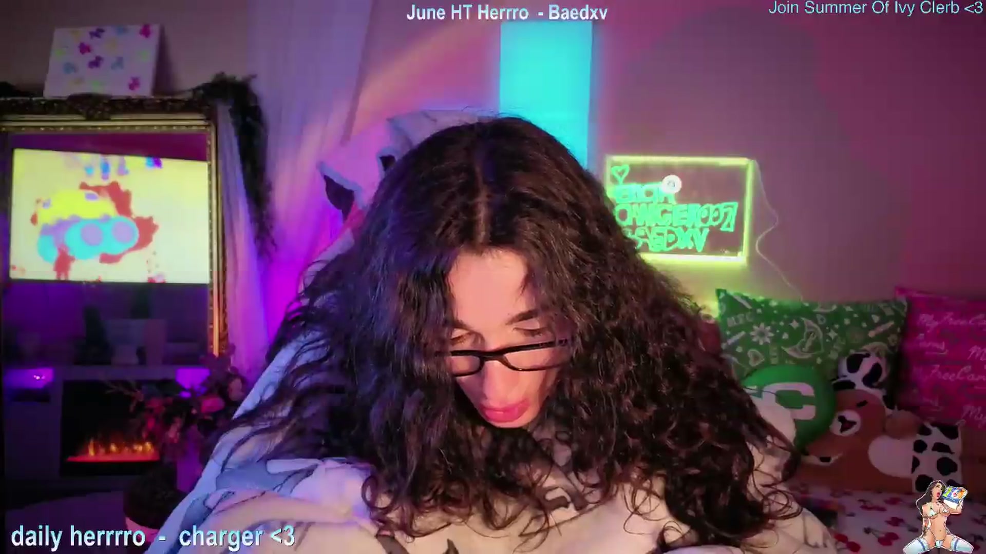 Gallery image thumbnail from Itsivyblue's myfreecams stream on, 06/11/2026, 04:37 image 20 of 20
