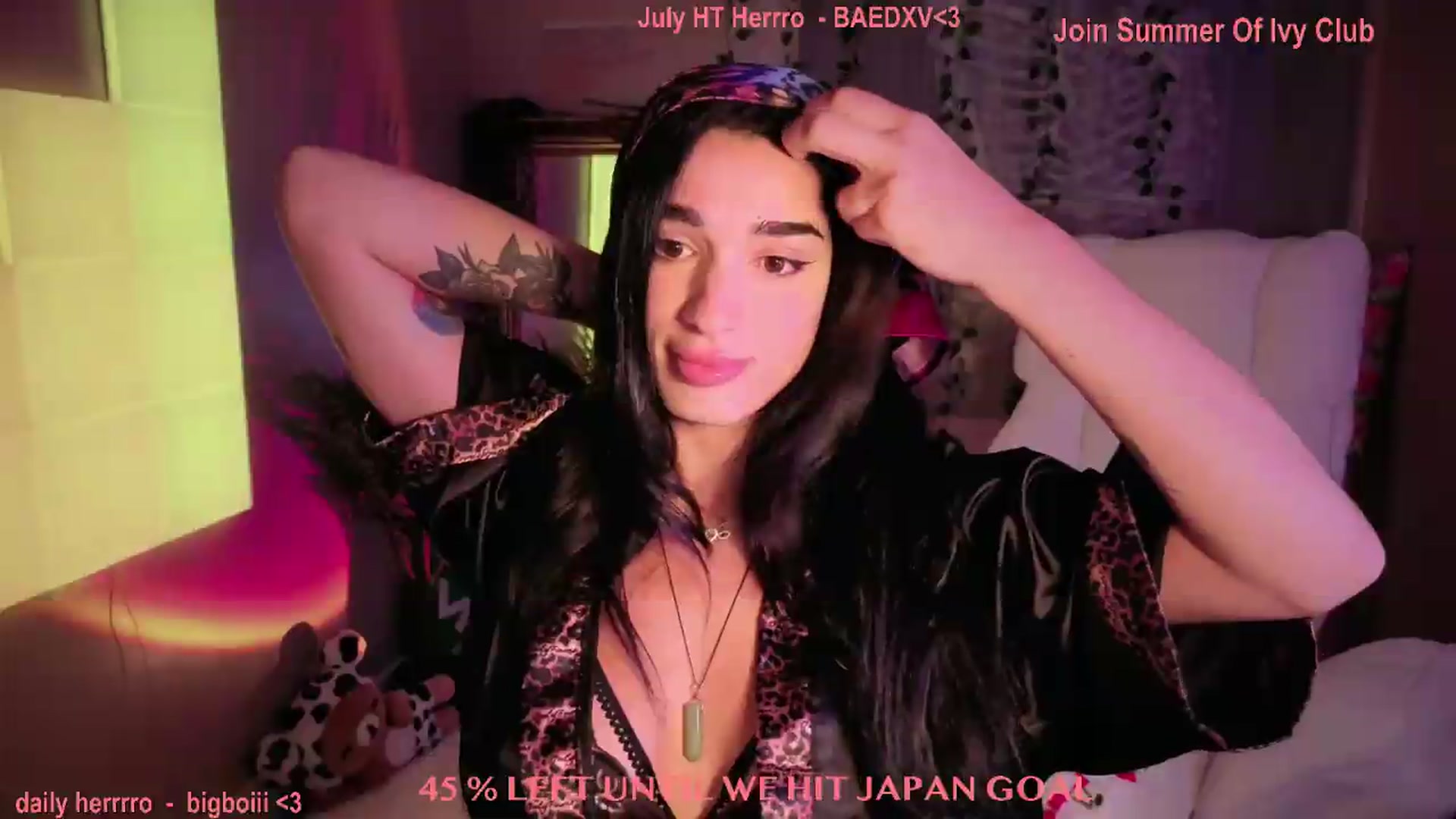 Gallery image thumbnail from Itsivyblue's myfreecams stream on, 07/16/2026, 08:58 image 17 of 20