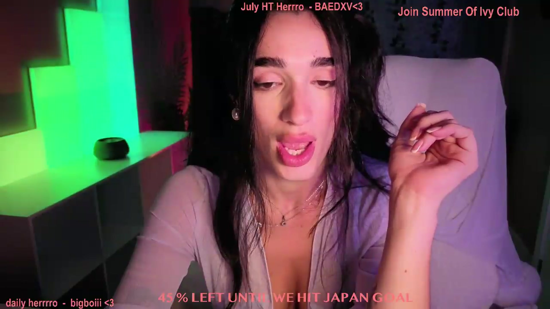Gallery image thumbnail from Itsivyblue's myfreecams stream on, 07/17/2026, 05:40 image 20 of 20