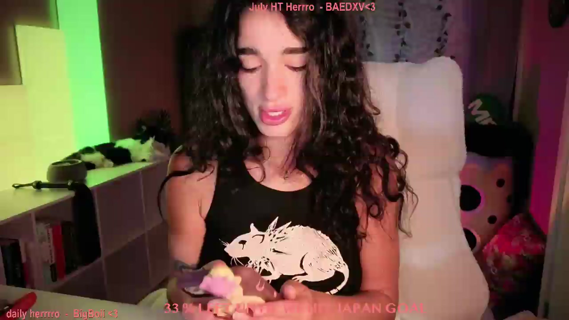 Gallery image thumbnail from Itsivyblue's myfreecams stream on, 07/31/2026, 14:40 image 9 of 20