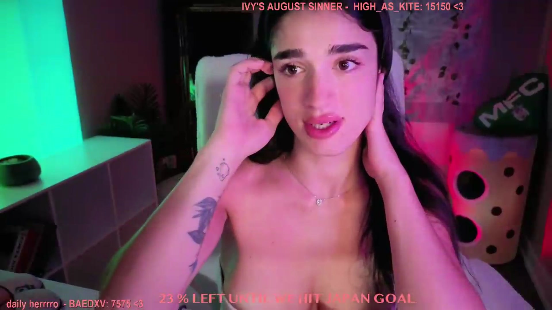 Gallery image thumbnail from Itsivyblue's myfreecams stream on, 08/01/2026, 15:10 image 2 of 20