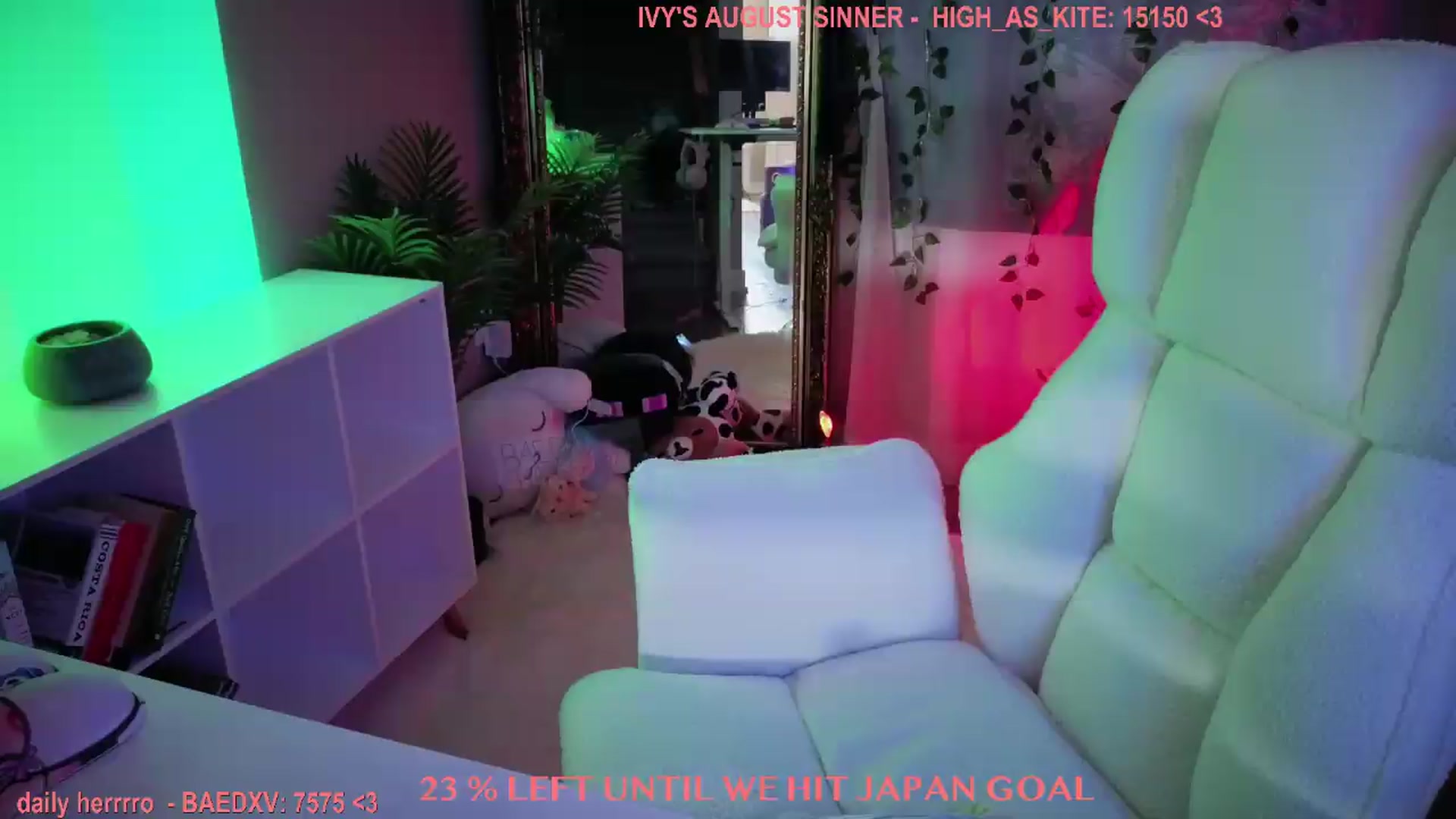 Gallery image thumbnail from Itsivyblue's myfreecams stream on, 08/01/2026, 16:28 image 14 of 20