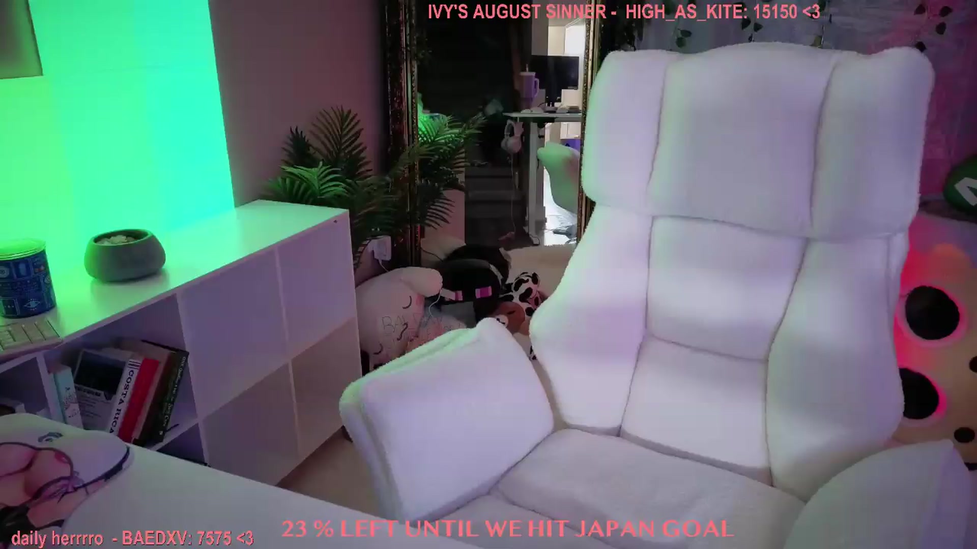 Gallery image thumbnail from Itsivyblue's myfreecams stream on, 08/01/2026, 17:29 image 5 of 20