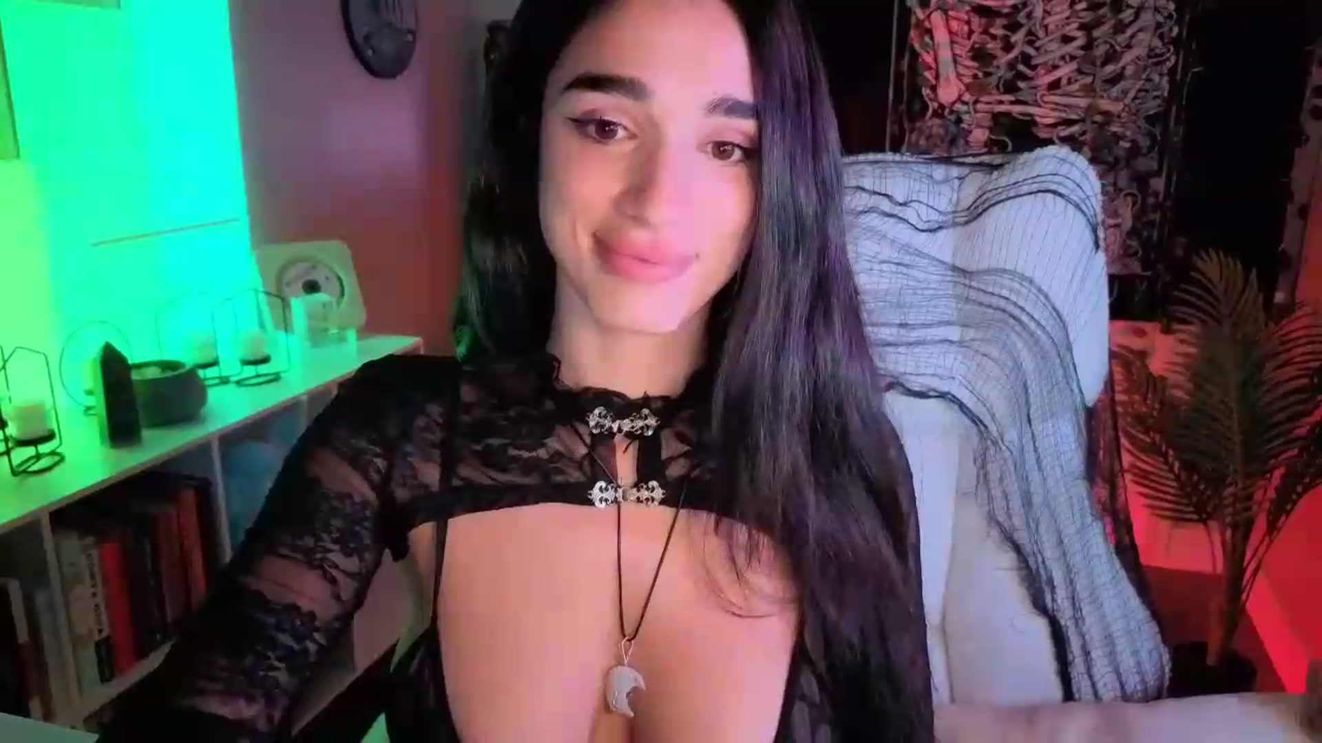 Gallery image thumbnail from Itsivyblue's myfreecams stream on, 08/15/2026, 05:11 image 18 of 20