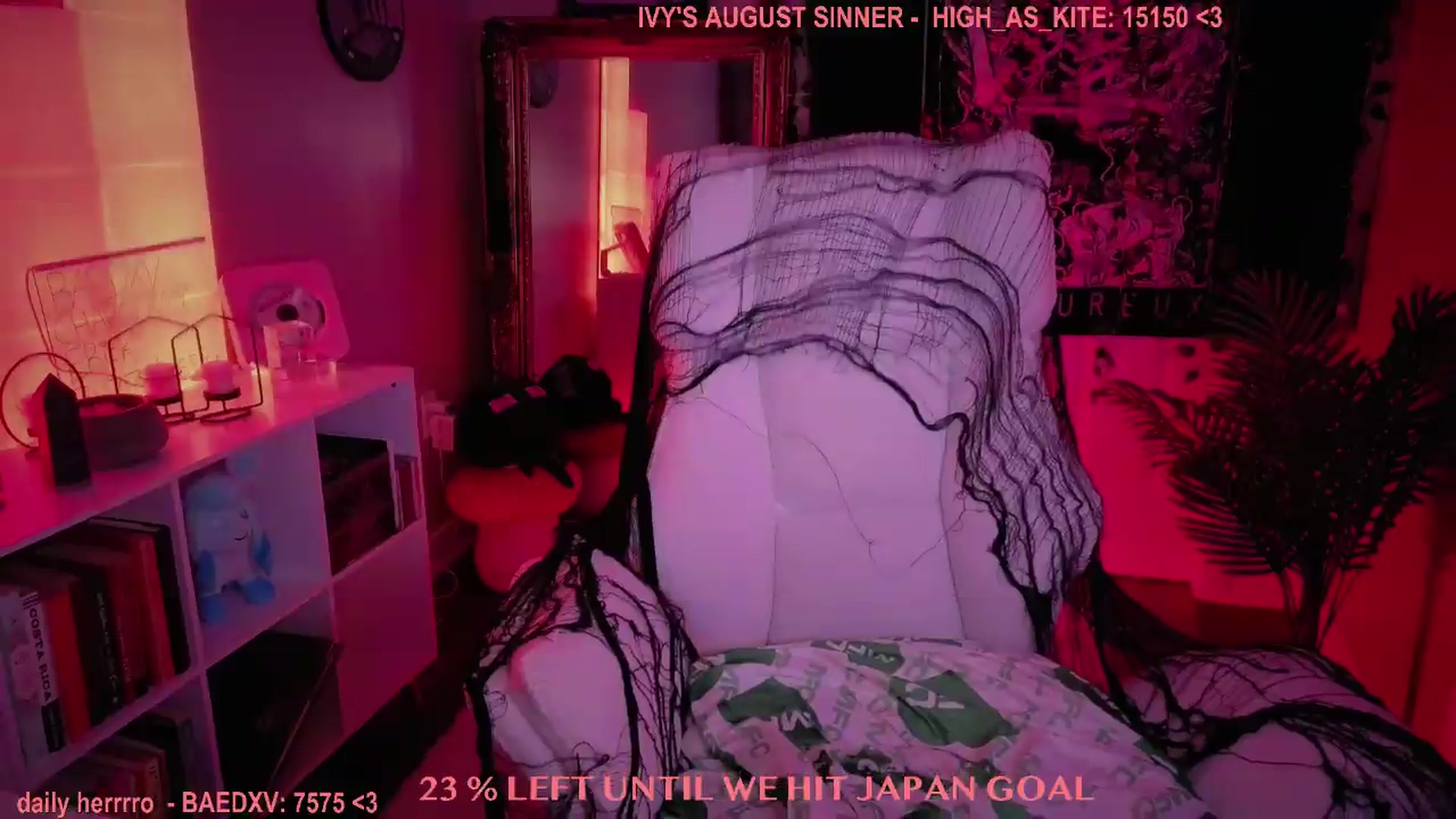 Gallery image thumbnail from Itsivyblue's myfreecams stream on, 08/18/2026, 05:45 image 18 of 20