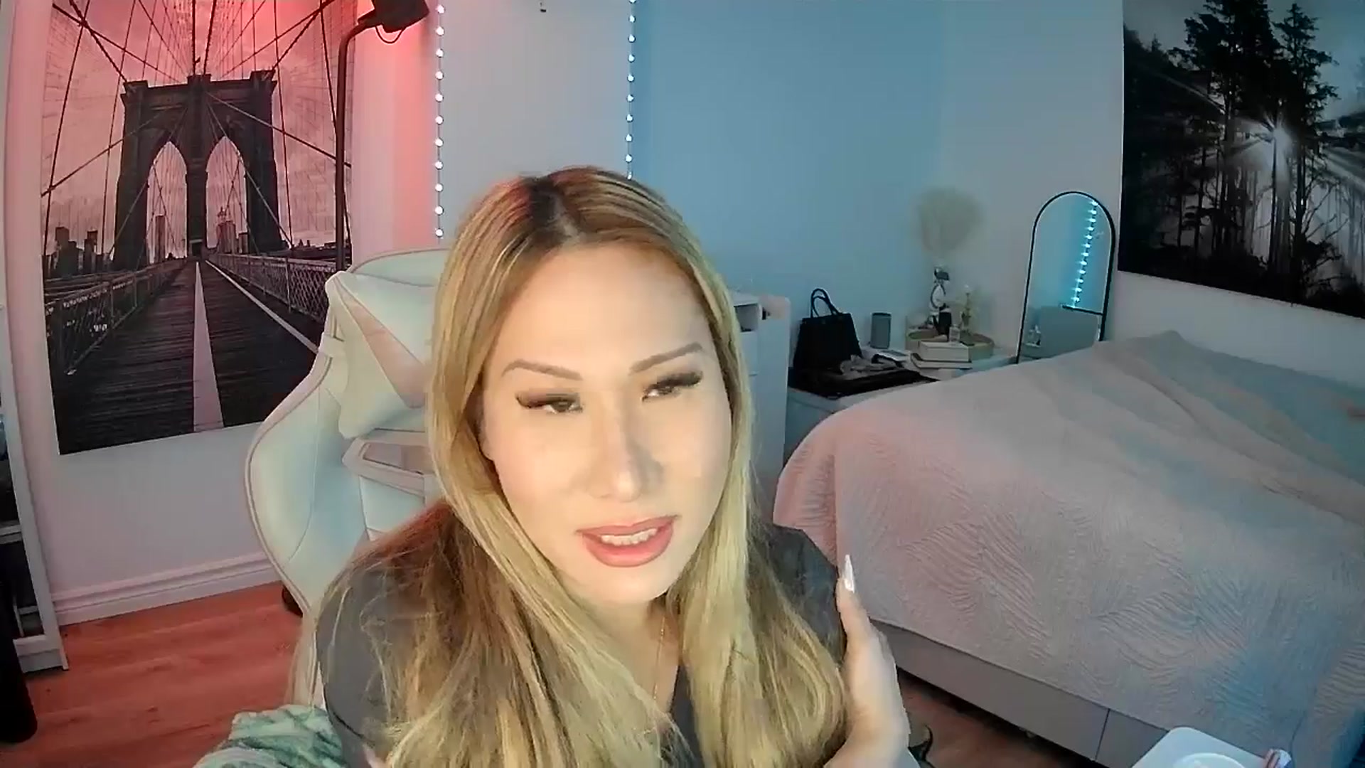 Gallery image thumbnail from Itskaliajade's myfreecams stream on, 01/06/2026, 05:46 image 9 of 20