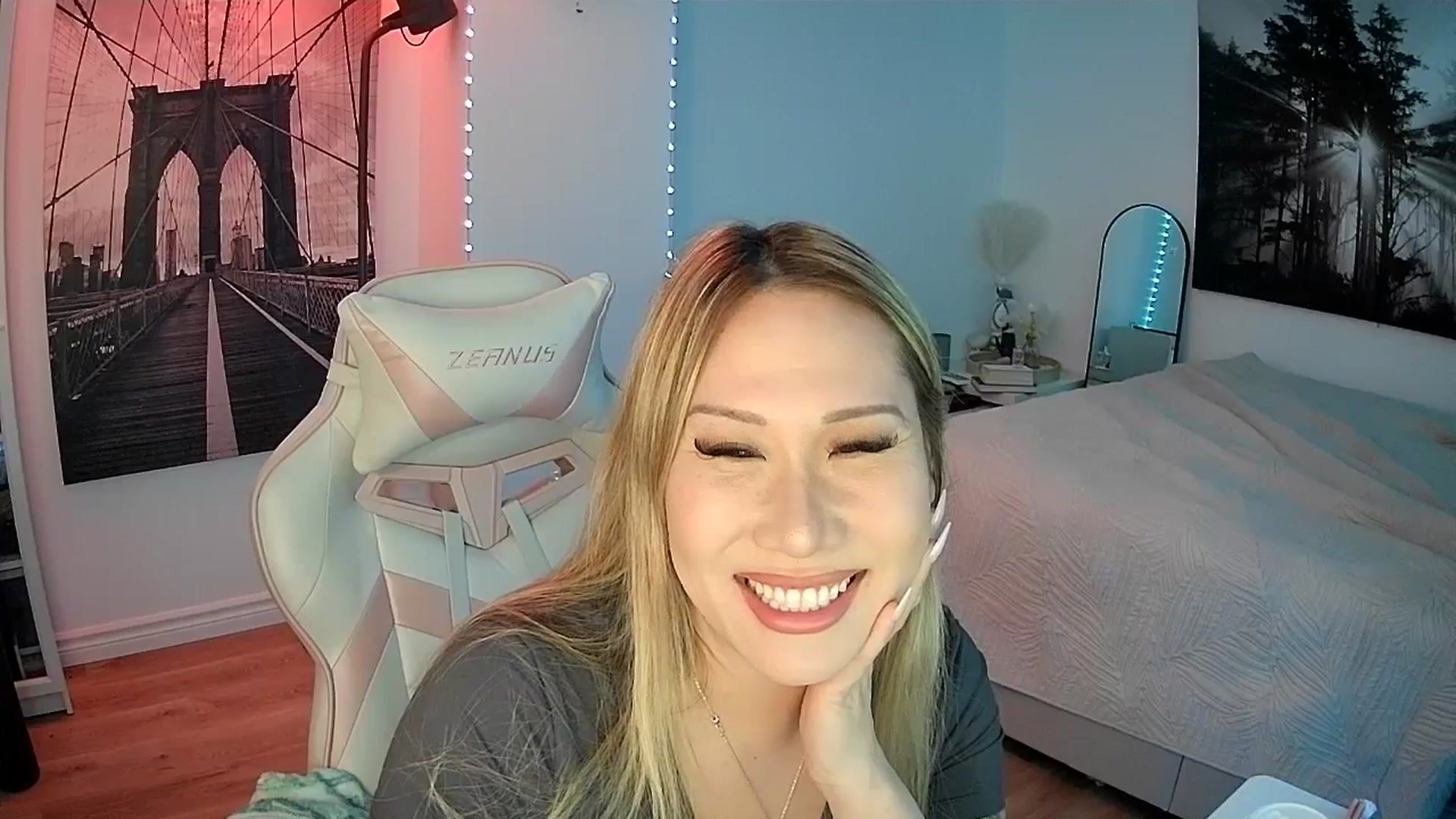 Gallery image thumbnail from Itskaliajade's myfreecams stream on, 01/06/2026, 05:46 image 15 of 20