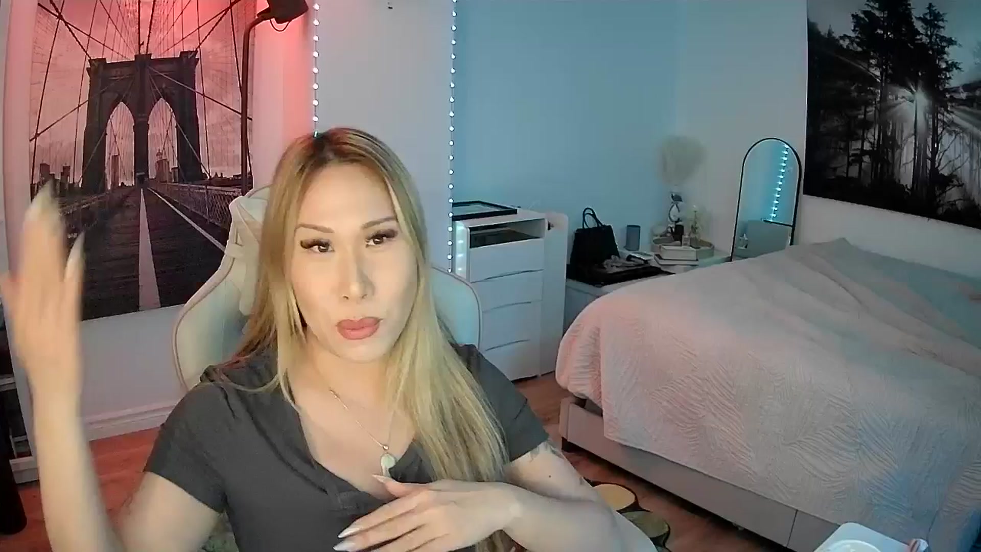Gallery image thumbnail from Itskaliajade's myfreecams stream on, 01/06/2026, 05:46 image 1 of 20