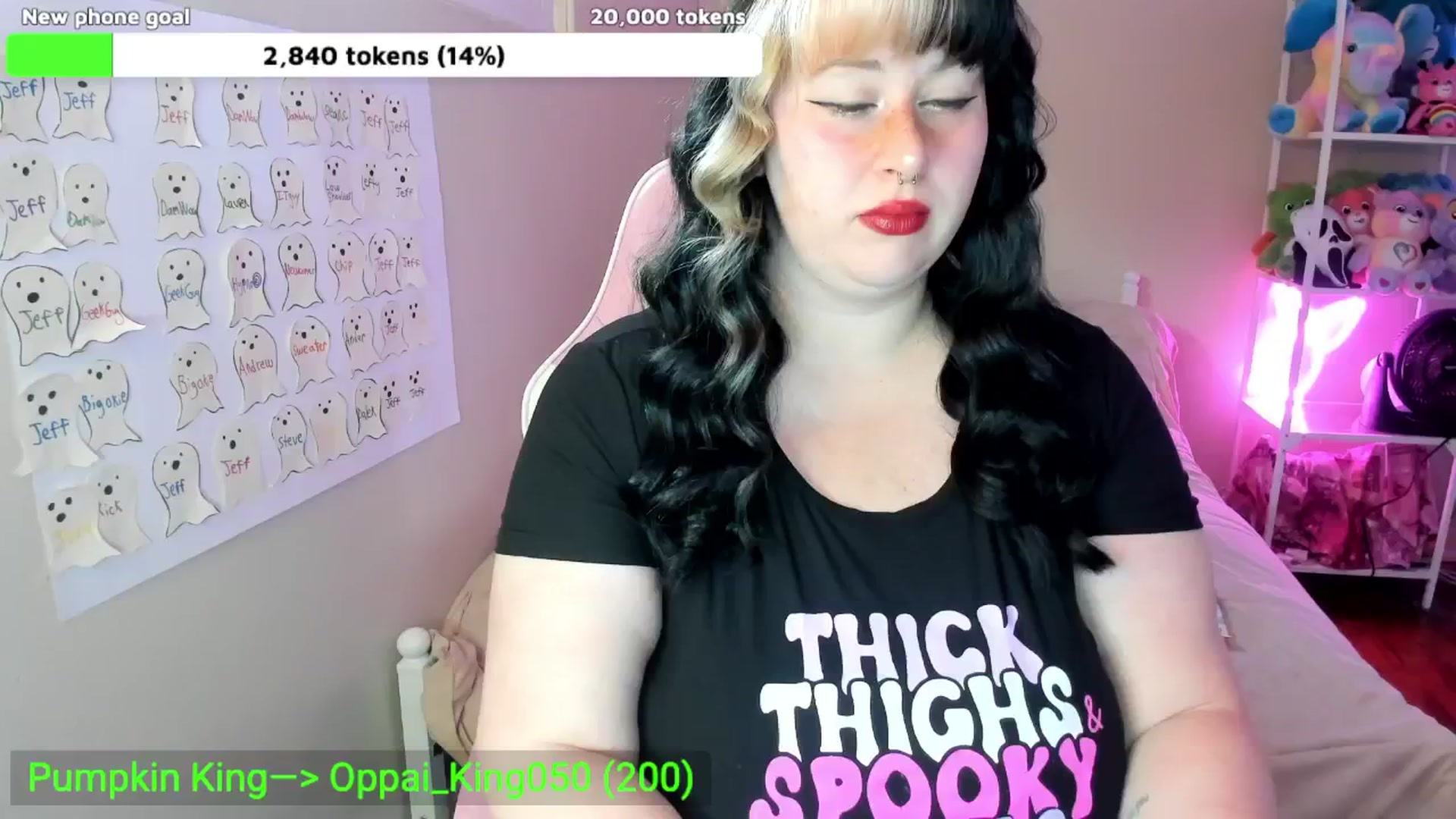 Gallery image thumbnail from Itslaurenxo's myfreecams stream on, 10/24/2025, 17:57 image 13 of 20