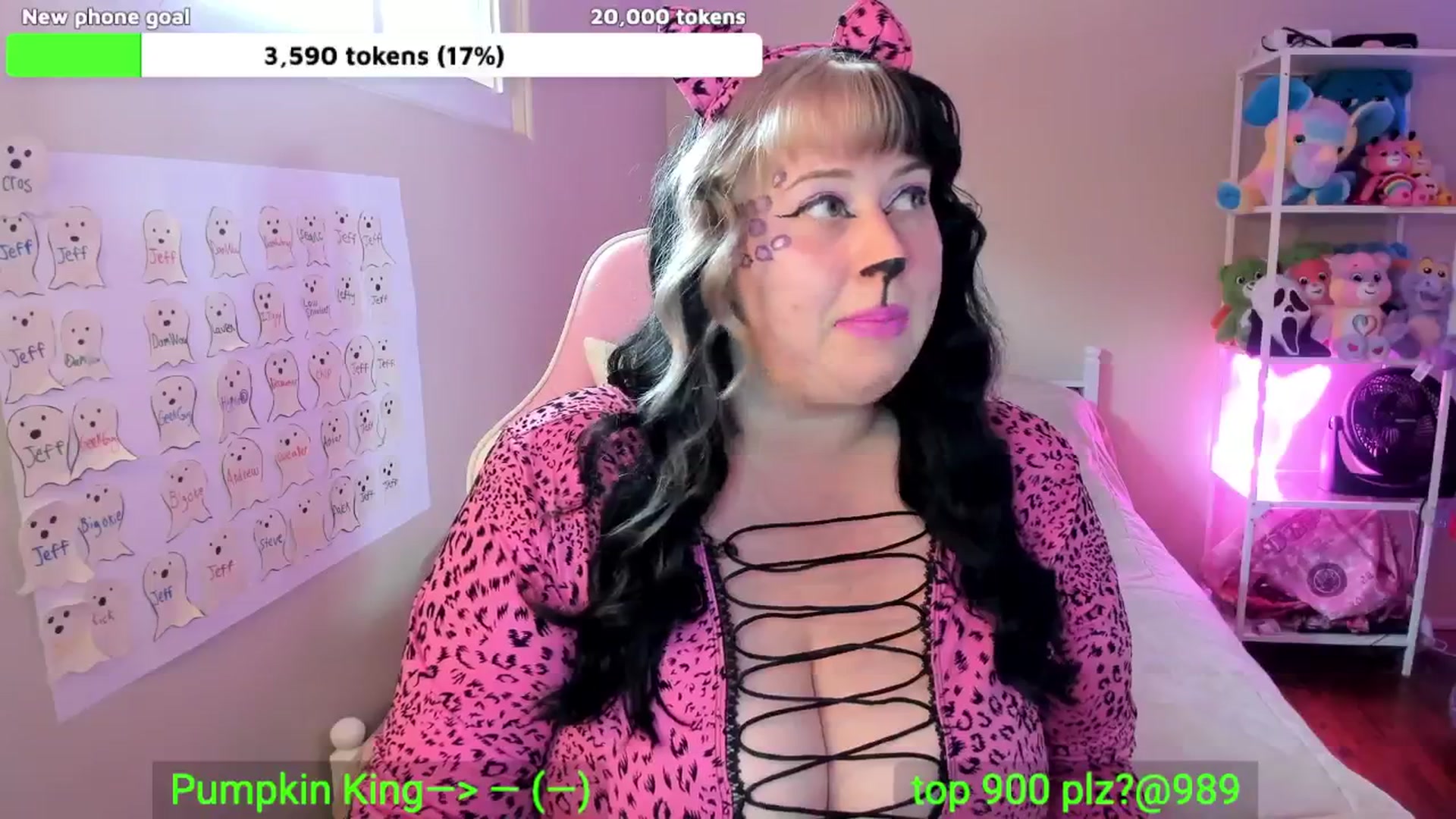 Gallery image thumbnail from Itslaurenxo's myfreecams stream on, 10/30/2025, 18:30 image 12 of 20