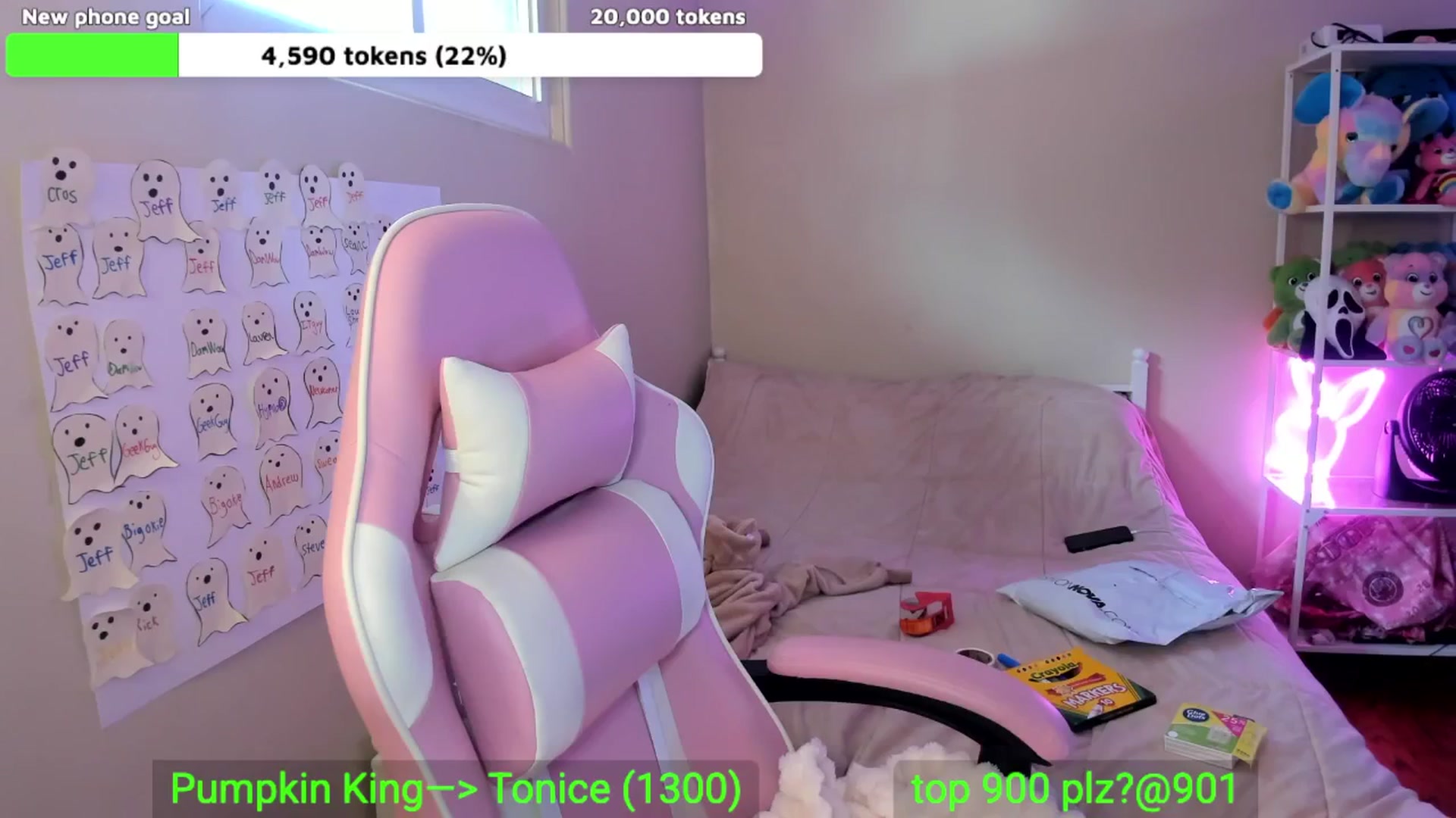 Gallery image thumbnail from Itslaurenxo's myfreecams stream on, 10/30/2025, 20:53 image 6 of 20