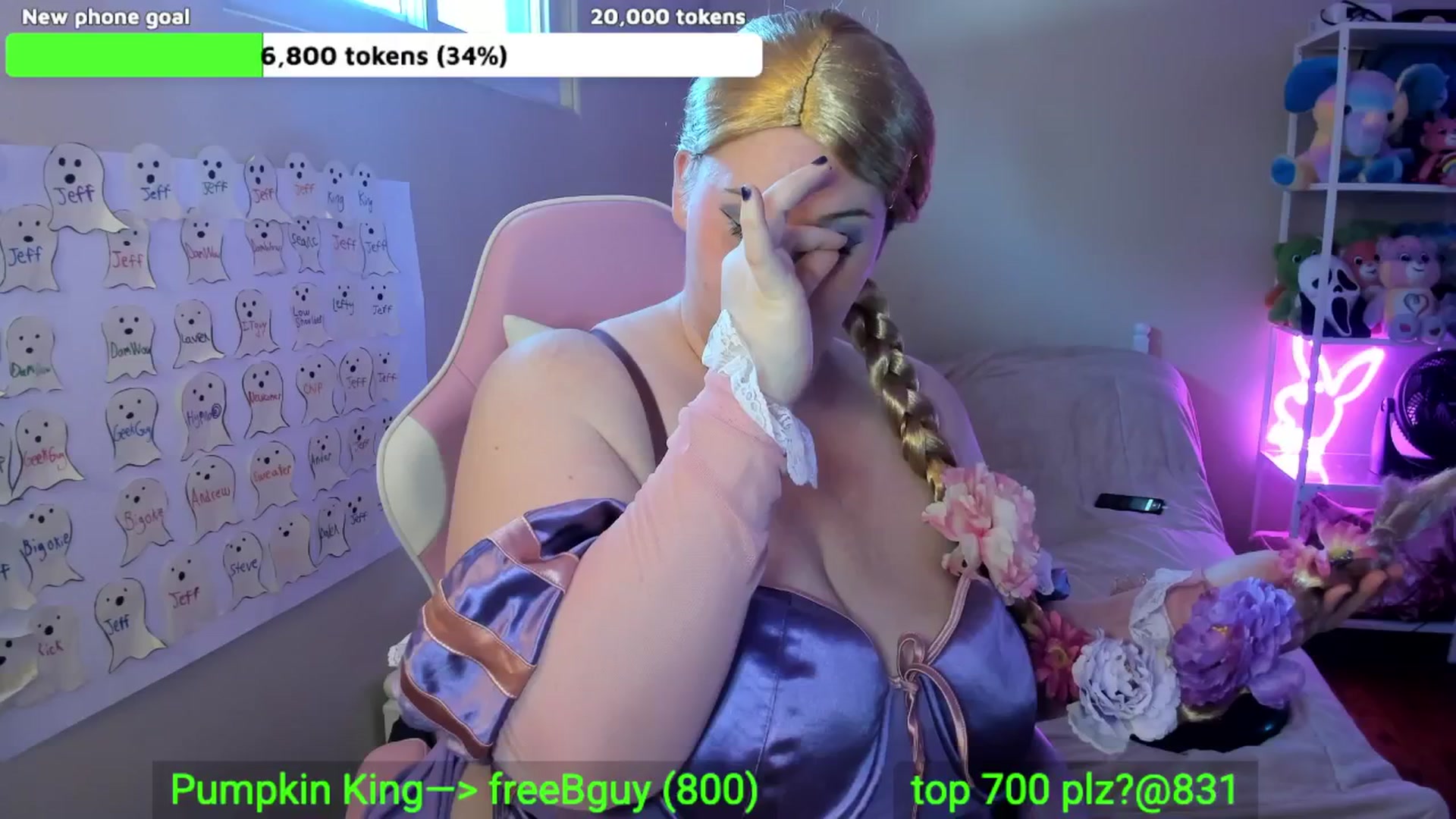 Gallery image thumbnail from Itslaurenxo's myfreecams stream on, 10/31/2025, 19:10 image 16 of 20