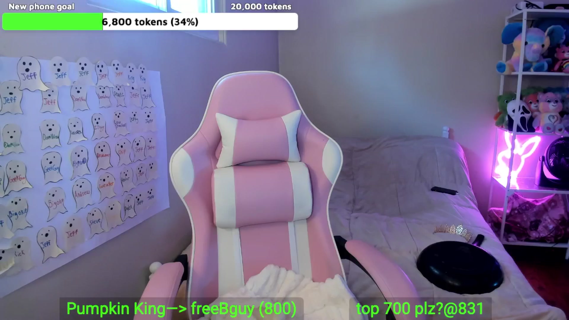 Gallery image thumbnail from Itslaurenxo's myfreecams stream on, 10/31/2025, 19:10 image 12 of 20