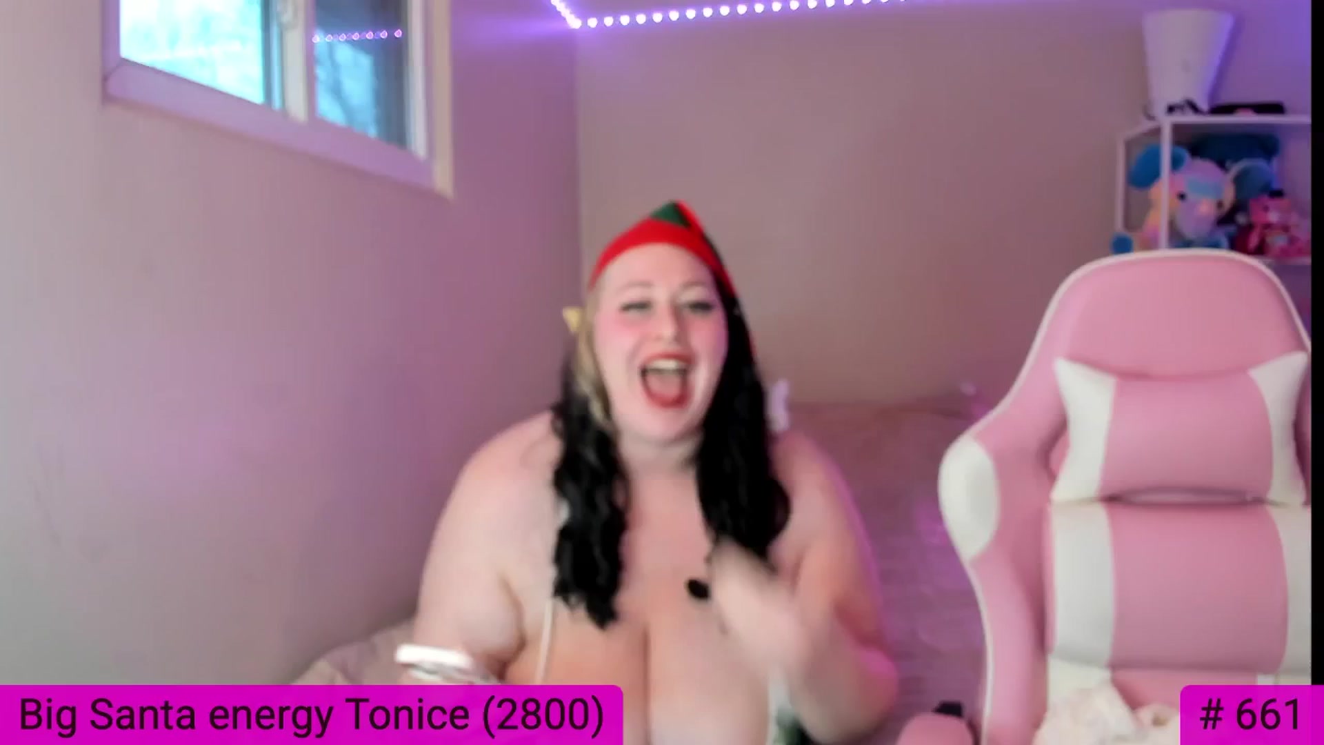 Gallery image thumbnail from Itslaurenxo's myfreecams stream on, 12/05/2025, 22:14 image 13 of 20