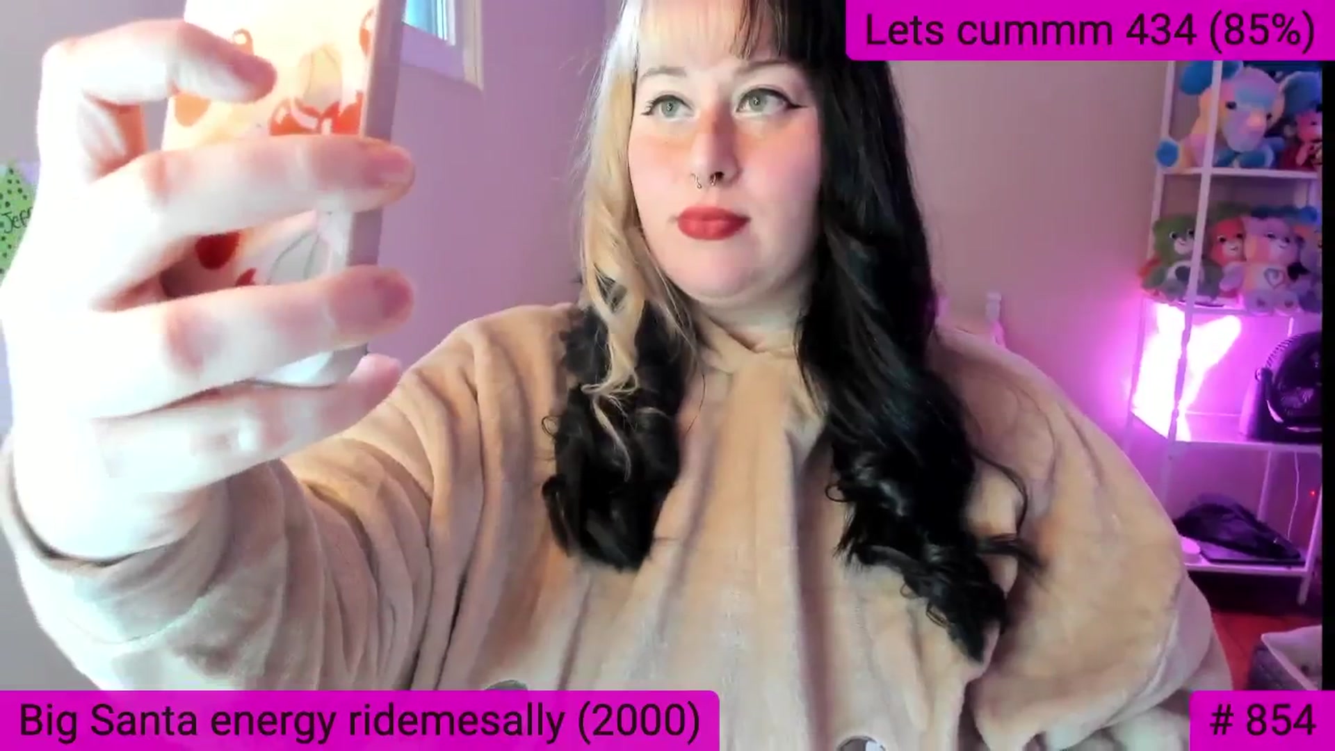 Gallery image thumbnail from Itslaurenxo's myfreecams stream on, 12/09/2025, 21:28 image 17 of 20