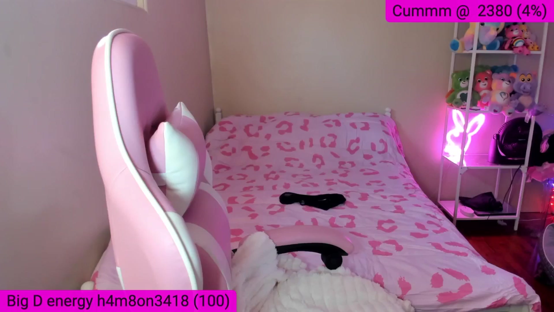 Gallery image thumbnail from Itslaurenxo's myfreecams stream on, 01/13/2026, 20:01 image 14 of 20