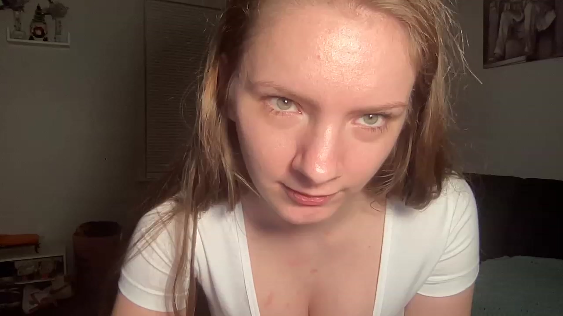Gallery image thumbnail from Itslizzy22's myfreecams stream on, 12/16/2022, 07:57 image 11 of 20