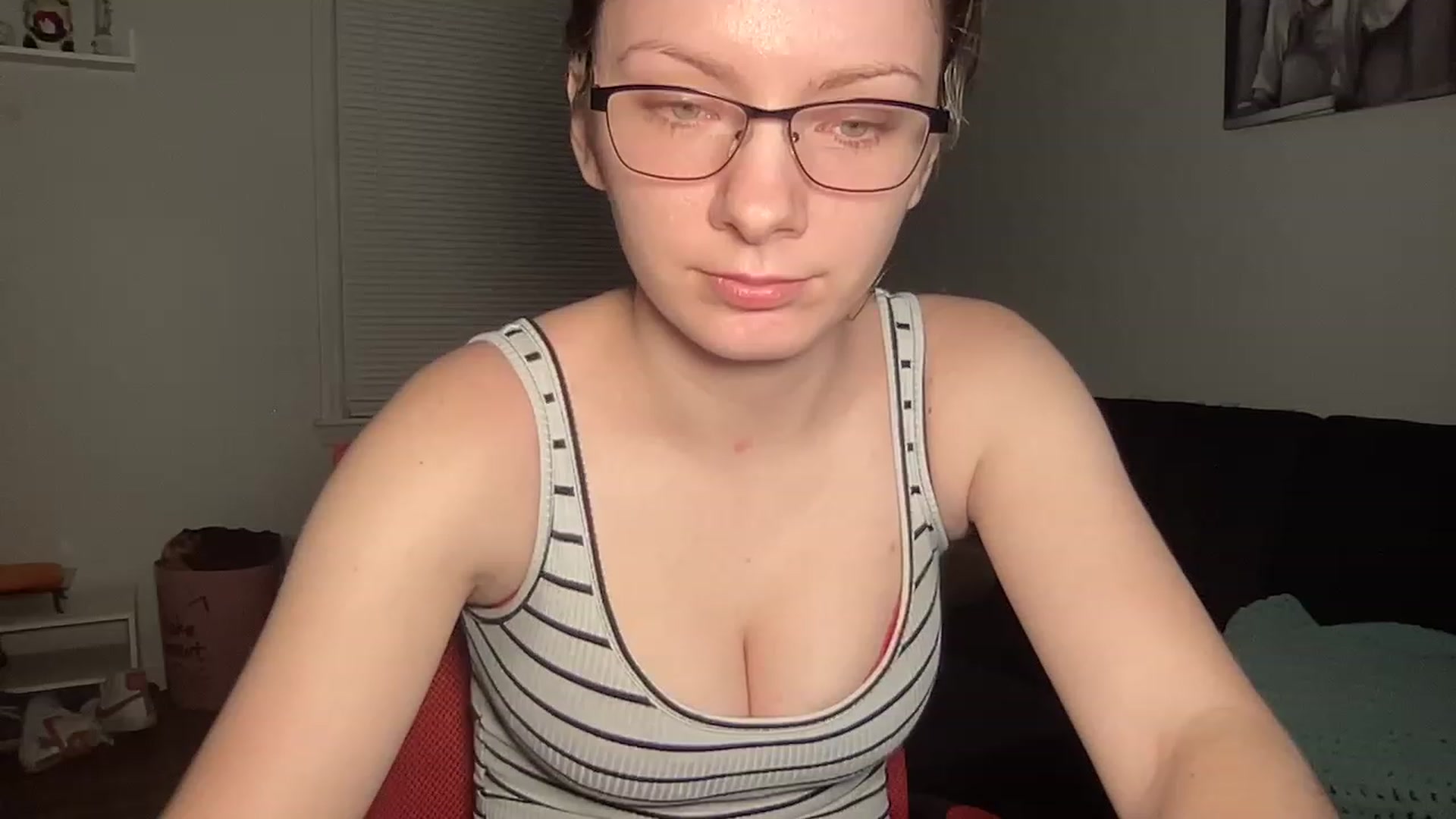 Gallery image thumbnail from Itslizzy22's myfreecams stream on, 12/19/2022, 09:34 image 16 of 20