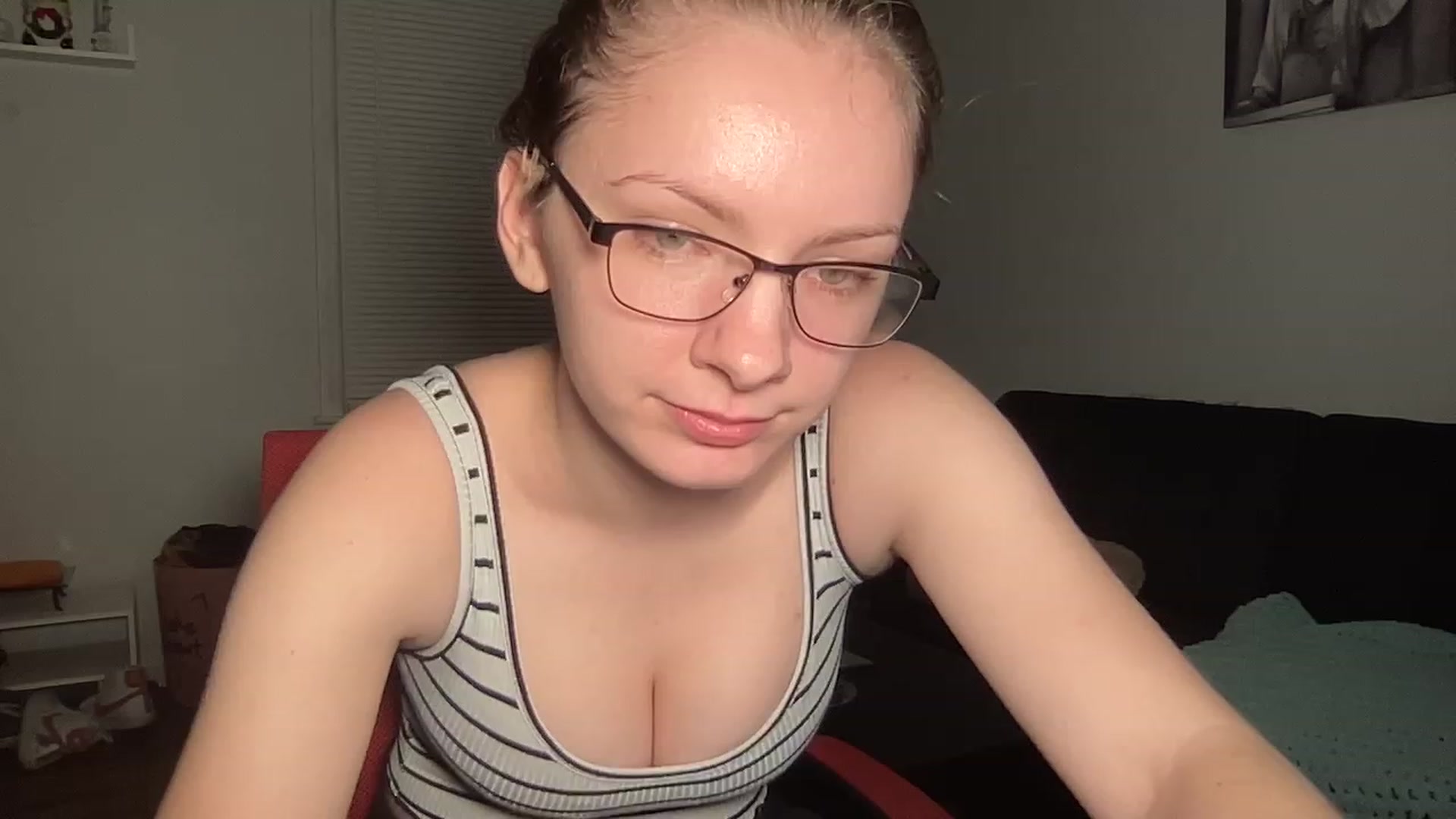 Gallery image thumbnail from Itslizzy22's myfreecams stream on, 12/19/2022, 09:34 image 20 of 20