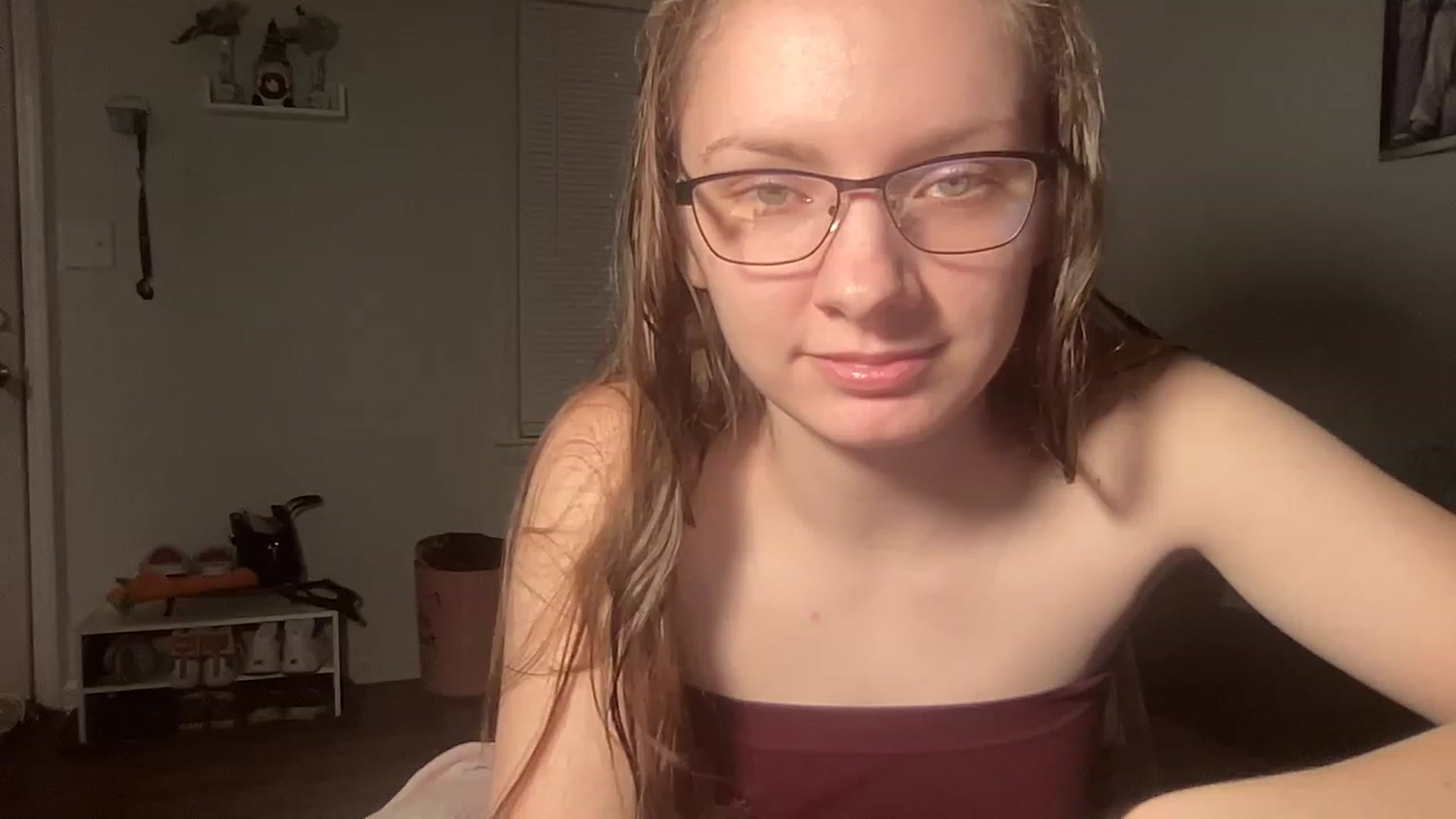 Gallery image thumbnail from Itslizzy22's myfreecams stream on, 12/26/2022, 03:56 image 19 of 20