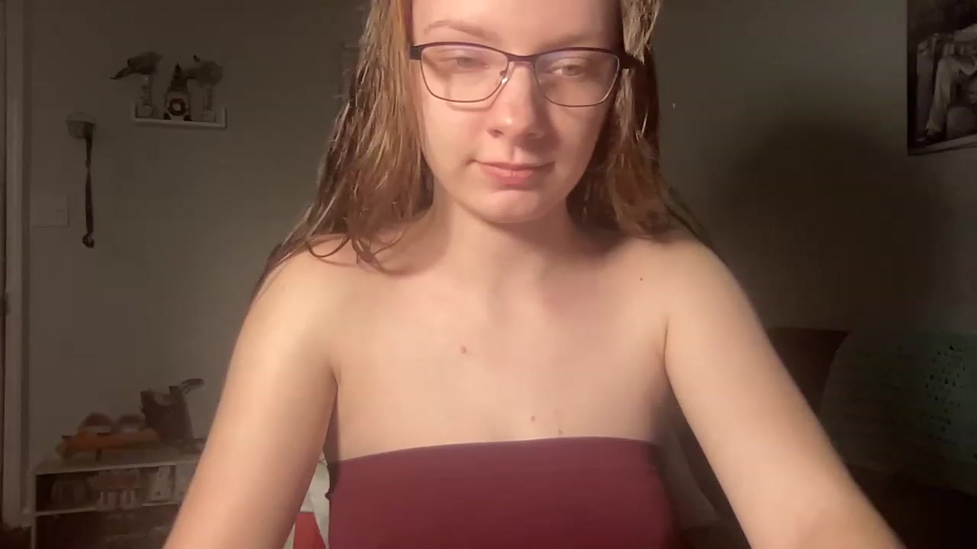 Gallery image thumbnail from Itslizzy22's myfreecams stream on, 12/26/2022, 03:56 image 3 of 20