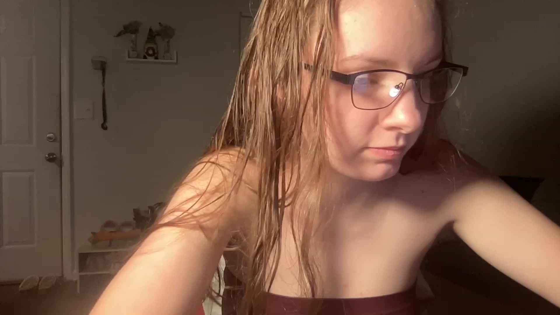 Gallery image thumbnail from Itslizzy22's myfreecams stream on, 12/26/2022, 03:56 image 12 of 20