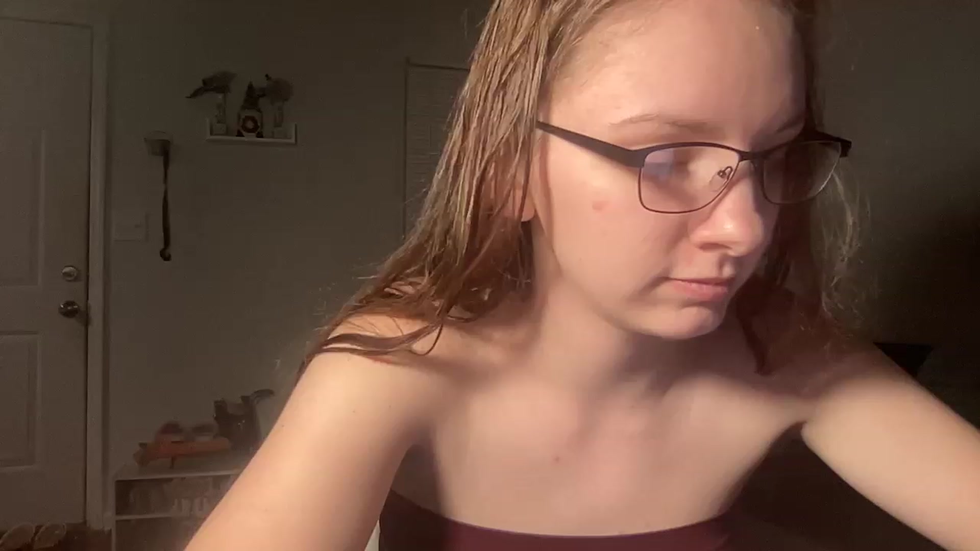 Gallery image thumbnail from Itslizzy22's myfreecams stream on, 12/26/2022, 03:56 image 16 of 20