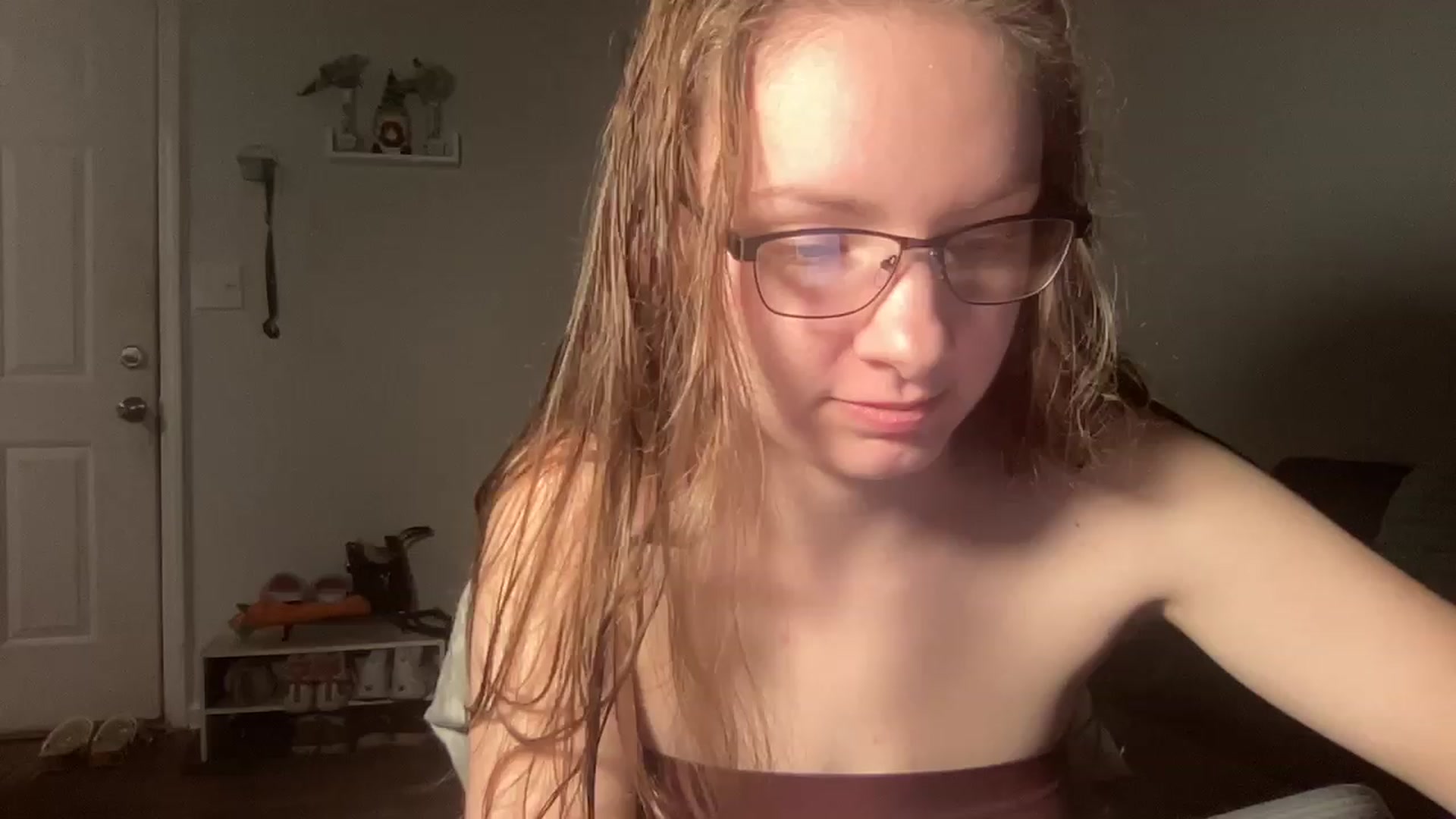 Gallery image thumbnail from Itslizzy22's myfreecams stream on, 12/26/2022, 03:56 image 14 of 20