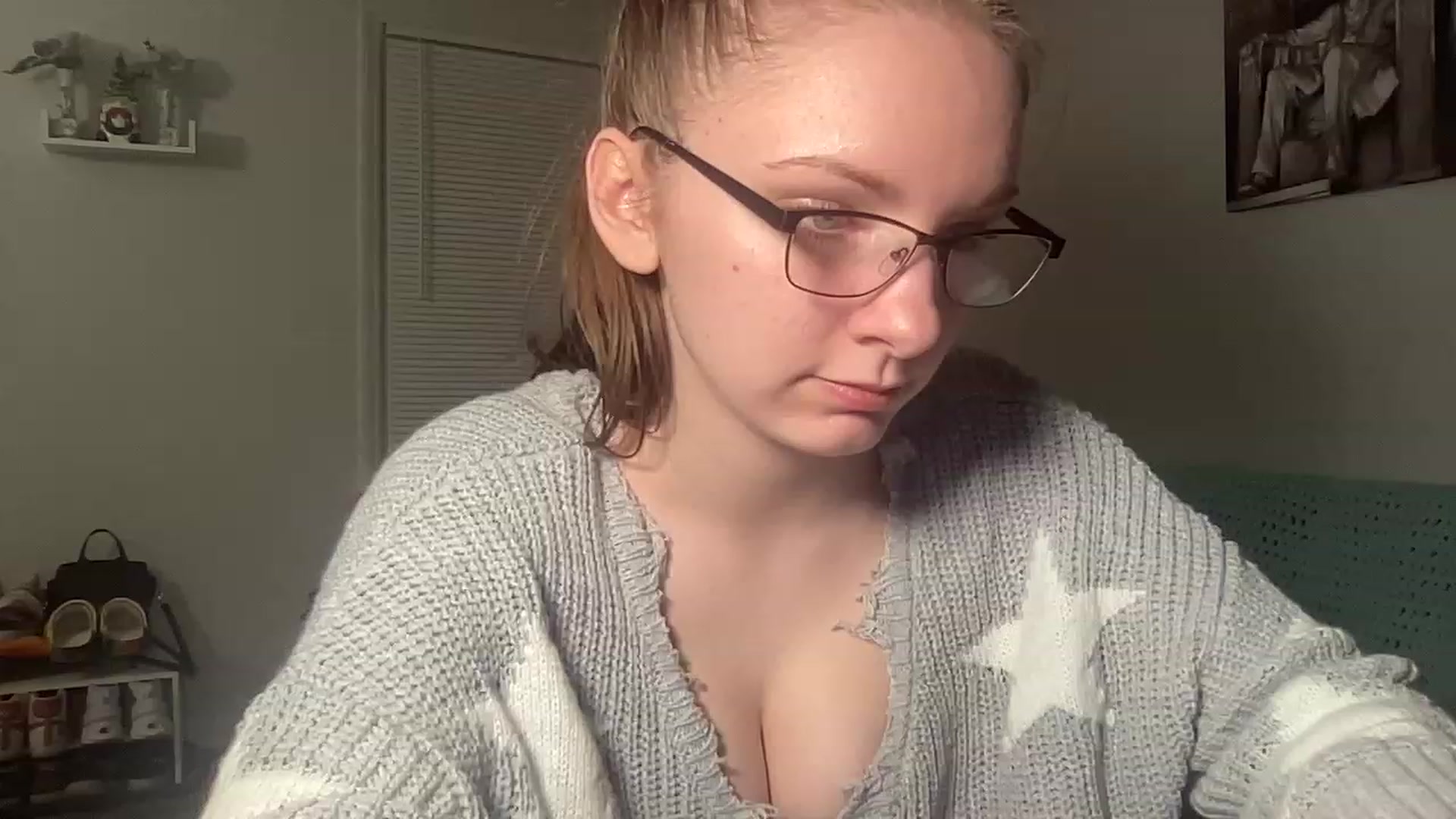Gallery image thumbnail from Itslizzy22's myfreecams stream on, 12/30/2022, 02:39 image 2 of 20