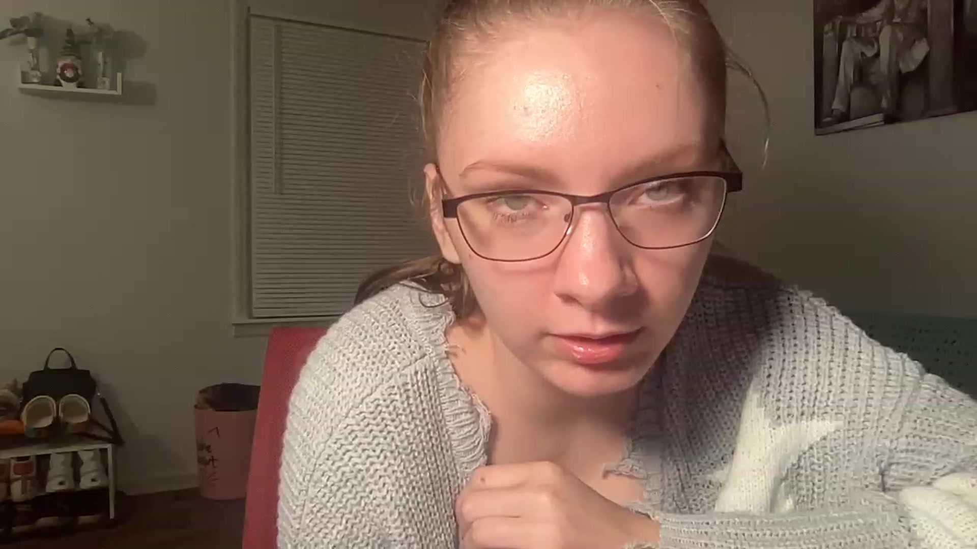 Gallery image thumbnail from Itslizzy22's myfreecams stream on, 12/30/2022, 02:39 image 19 of 20