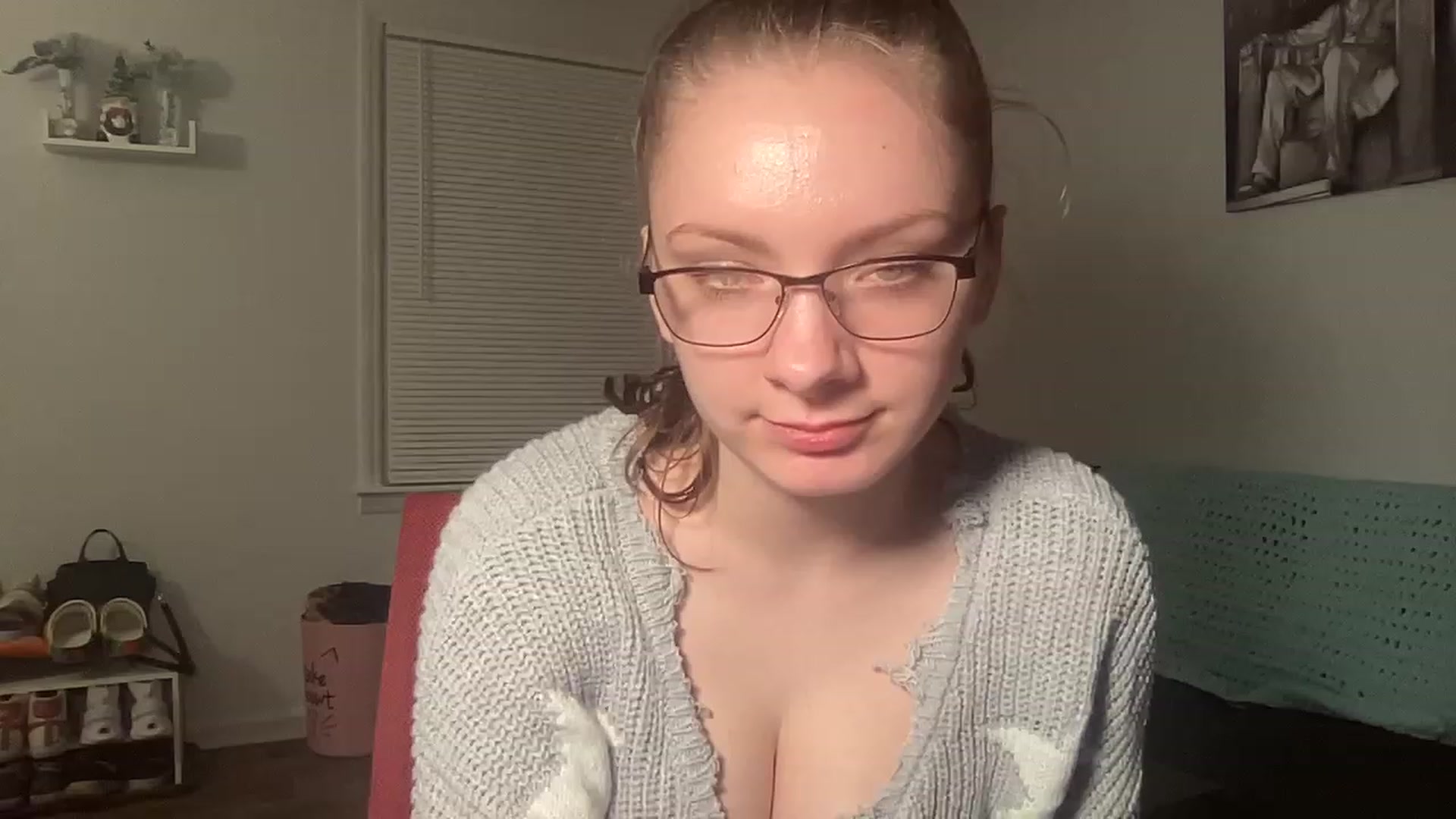 Gallery image thumbnail from Itslizzy22's myfreecams stream on, 12/30/2022, 02:39 image 5 of 20