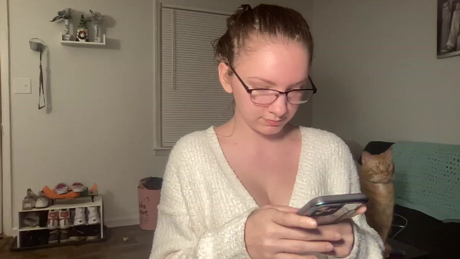 Gallery image thumbnail from Itslizzy22's myfreecams stream on, 01/03/2023, 04:39 image 9 of 20