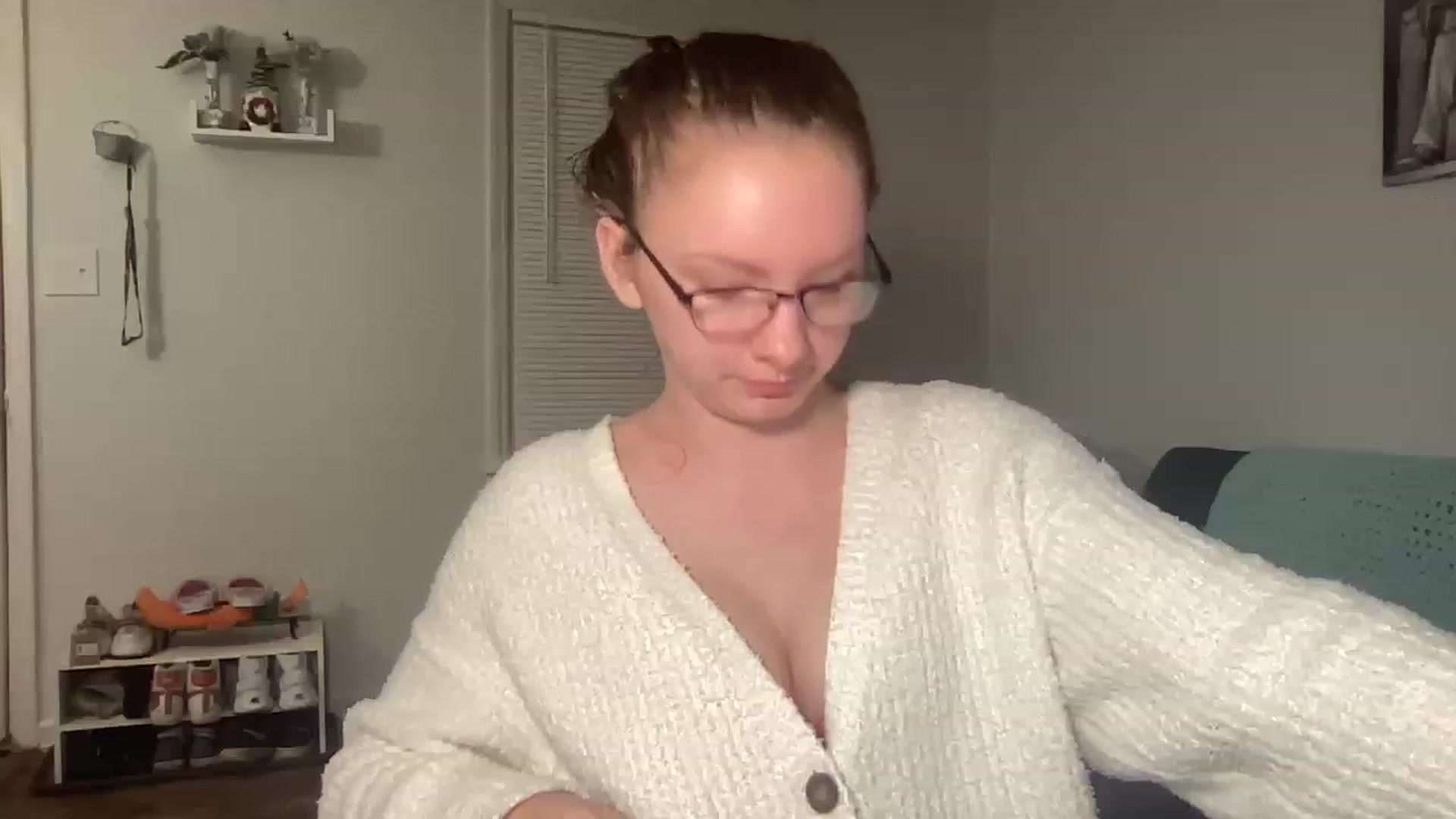 Gallery image thumbnail from Itslizzy22's myfreecams stream on, 01/03/2023, 04:39 image 17 of 20