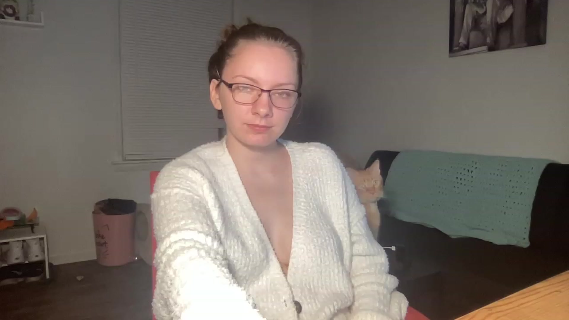 Gallery image thumbnail from Itslizzy22's myfreecams stream on, 01/03/2023, 23:42 image 14 of 20