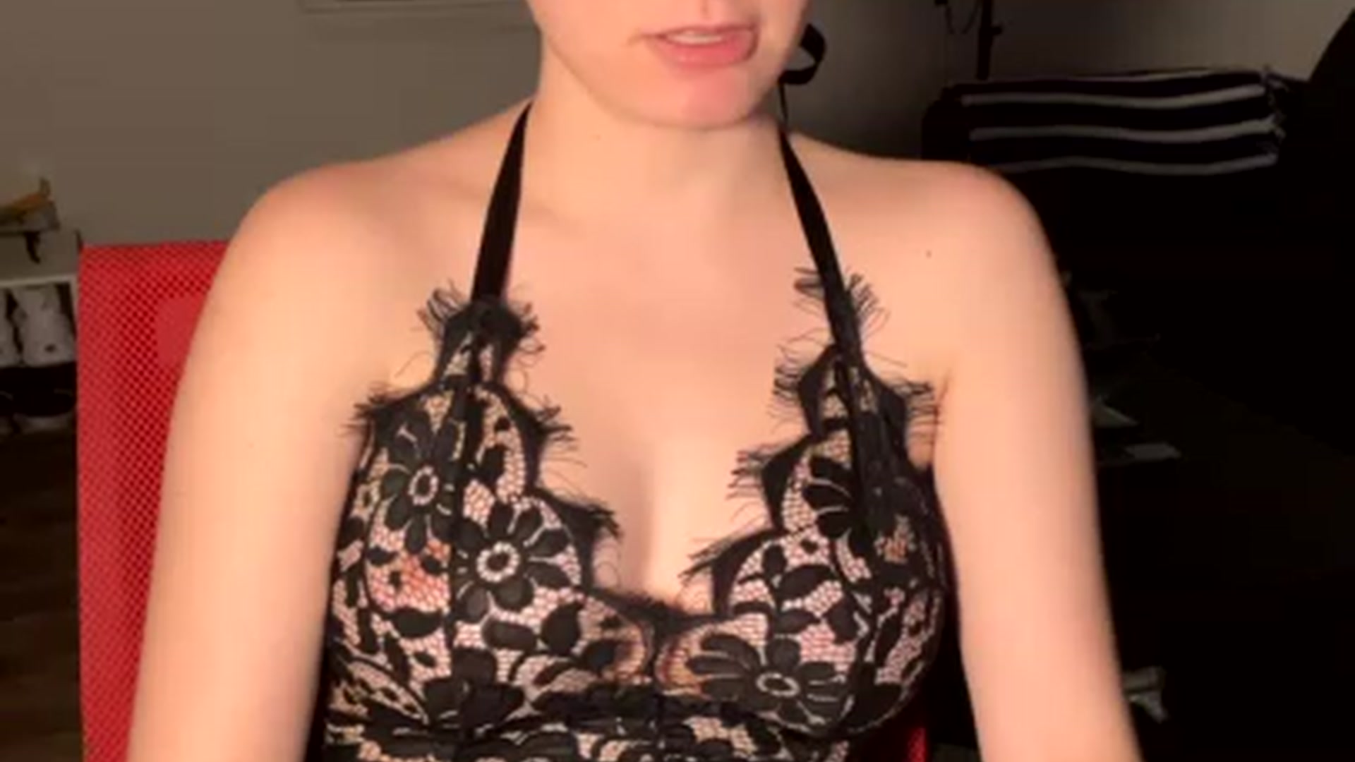 Gallery image thumbnail from Itslizzy22's myfreecams stream on, 02/13/2023, 05:09 image 1 of 20