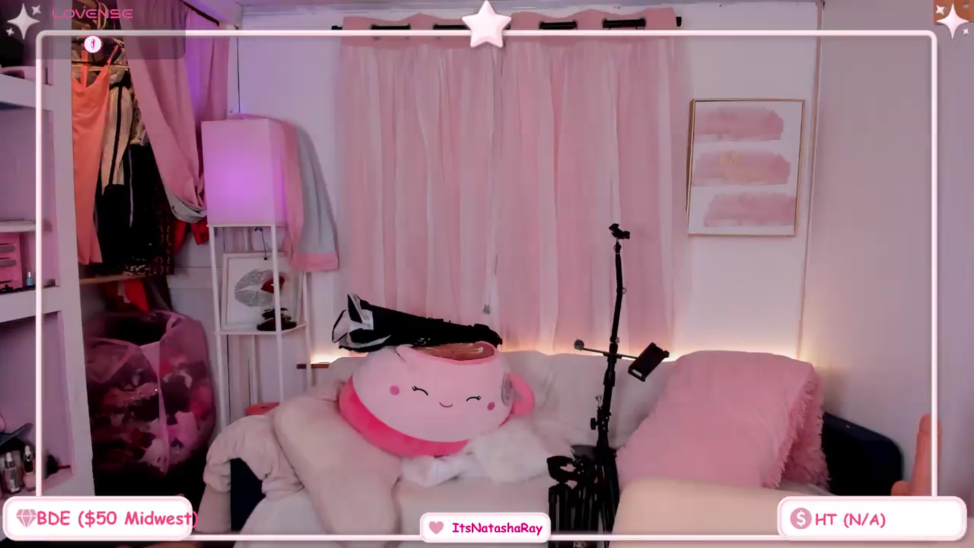 Gallery image thumbnail from Itsnatasharay's myfreecams stream on, 06/09/2026, 18:17 image 8 of 20