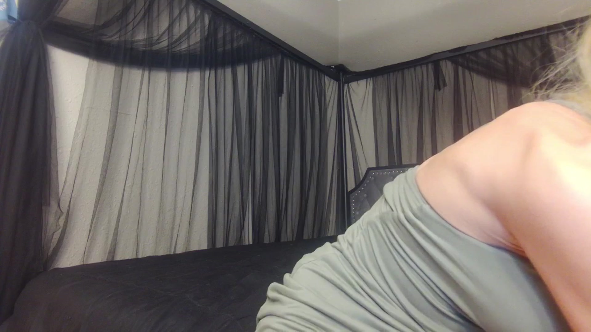 Gallery image thumbnail from IttaBitt's myfreecams stream on, 09/24/2025, 04:21 image 18 of 20