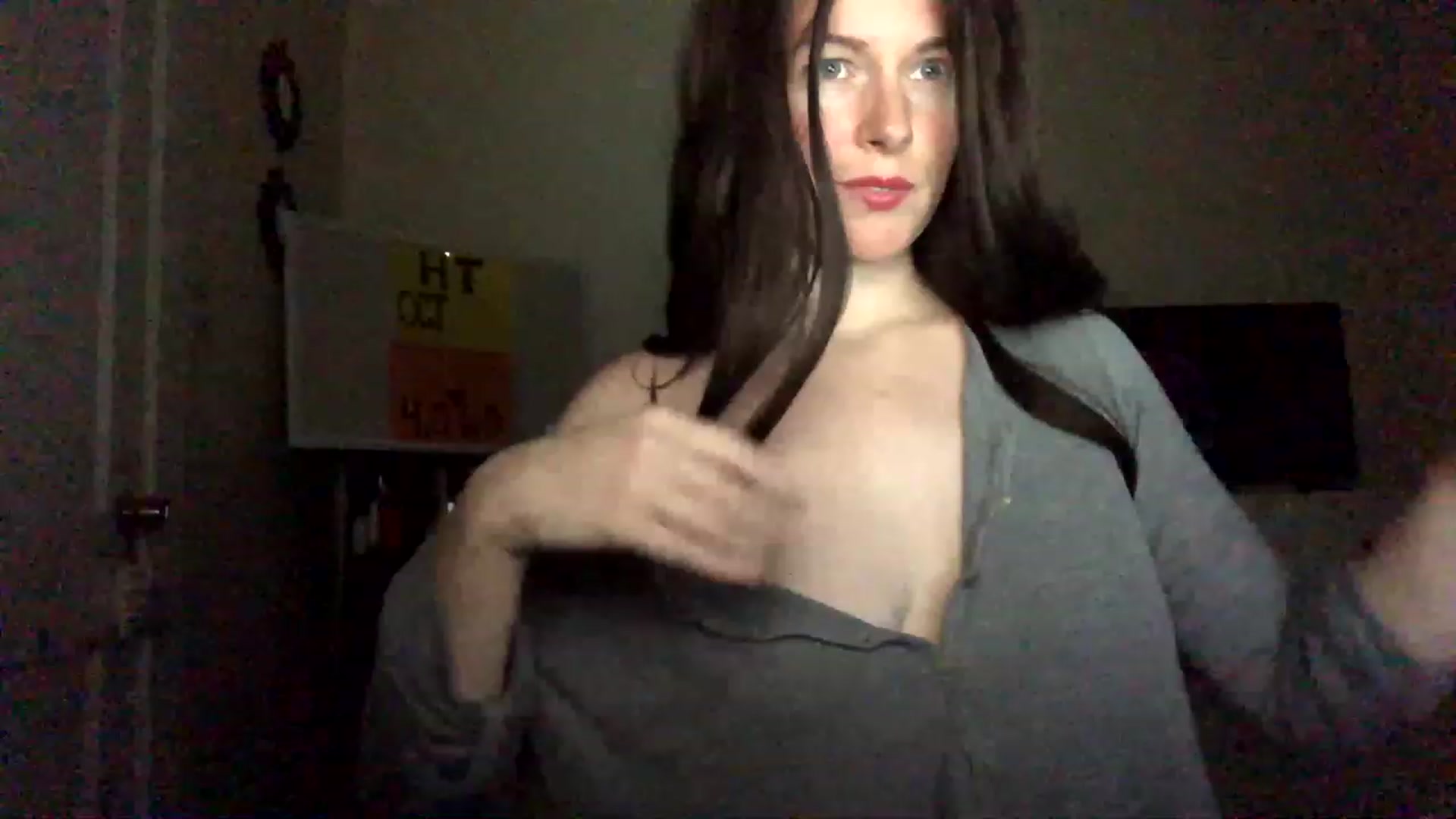 Gallery image thumbnail from IvoryGrey's myfreecams stream on, 11/21/2022, 06:28 image 13 of 20