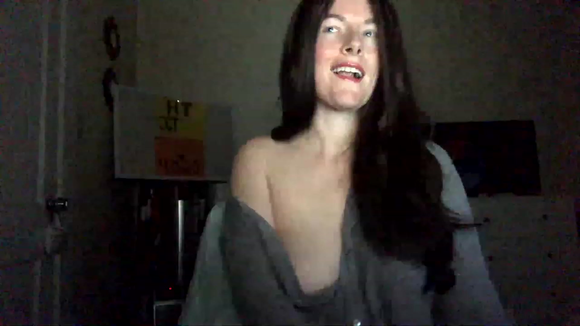 Gallery image thumbnail from IvoryGrey's myfreecams stream on, 11/21/2022, 06:28 image 16 of 20